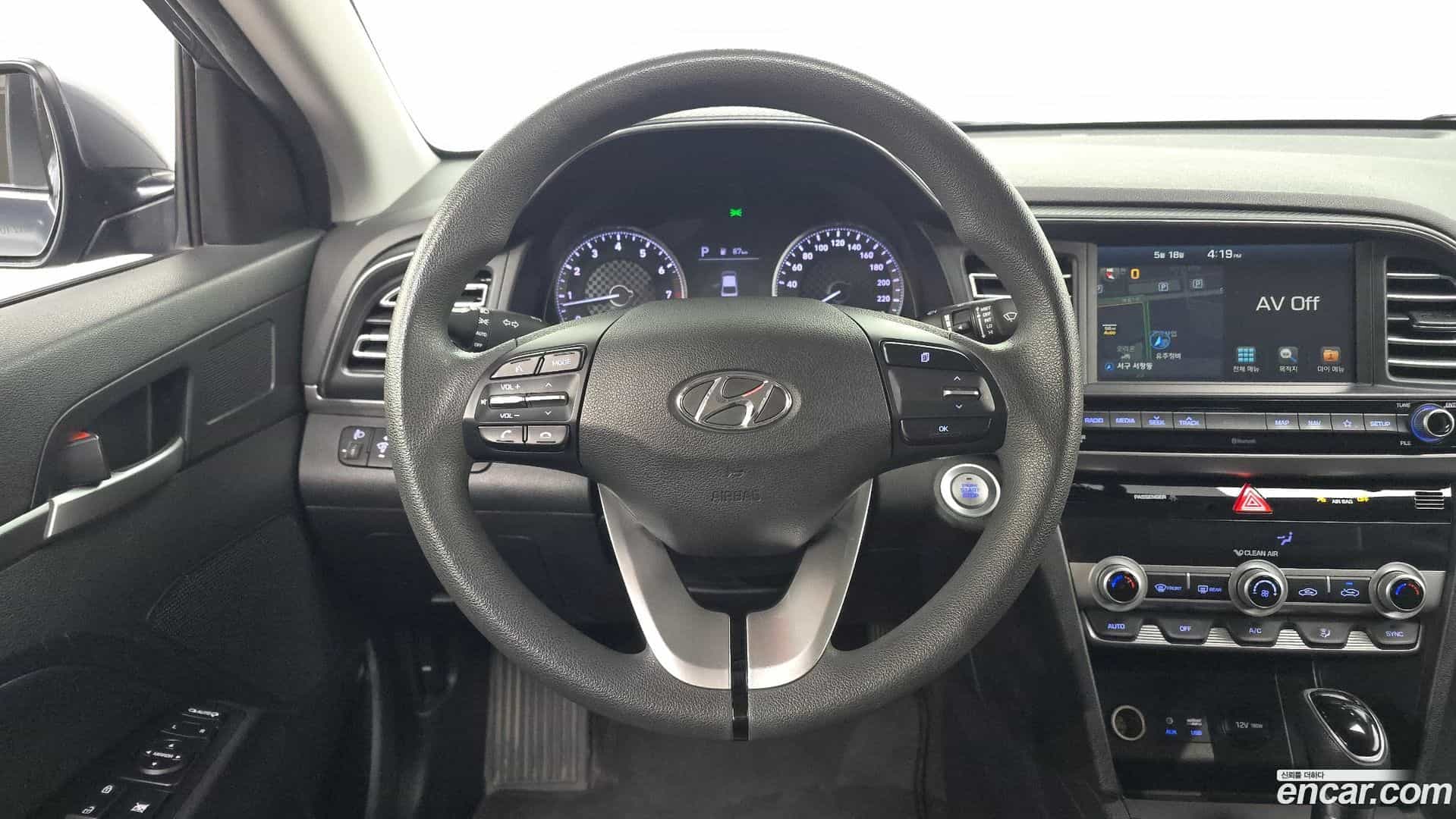 AVANTE Hyundai 2019.3-OPTION-017