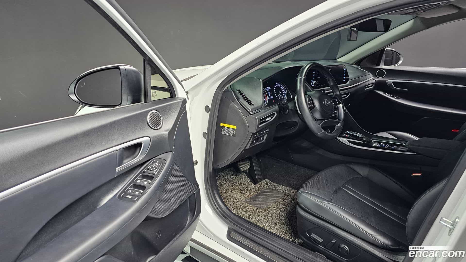 Sonata Hyundai 2019.5-OPTION-015