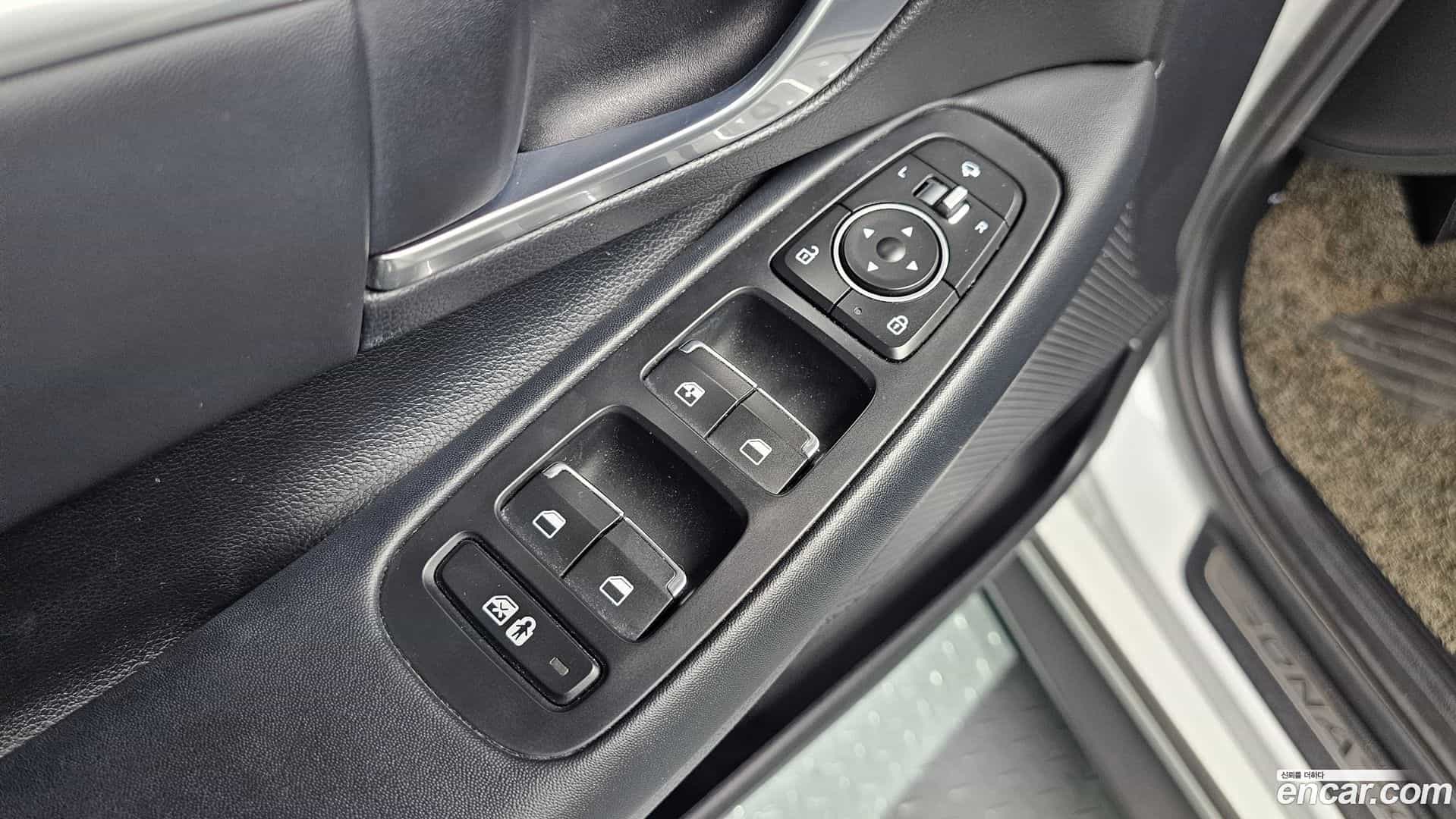 Sonata Hyundai 2019.5-OPTION-041