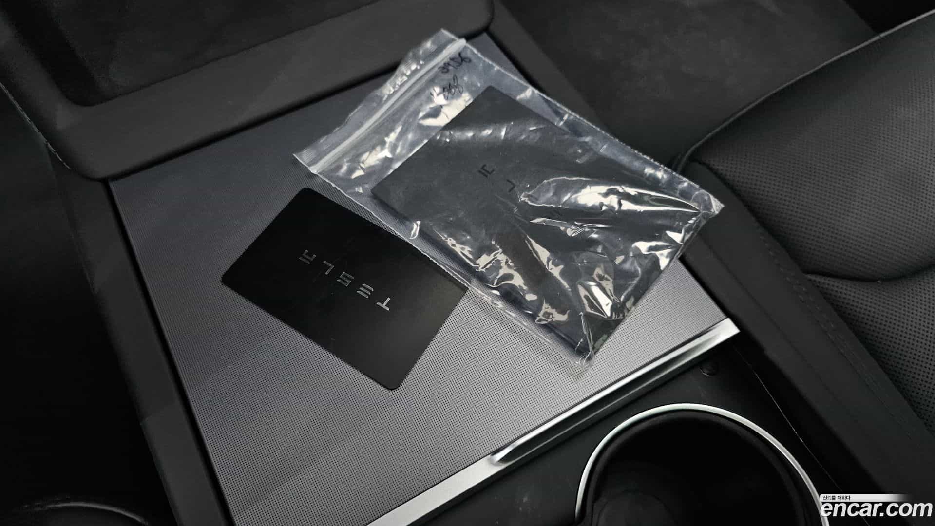 Model 3 Tesla 2025.10-OPTION-042