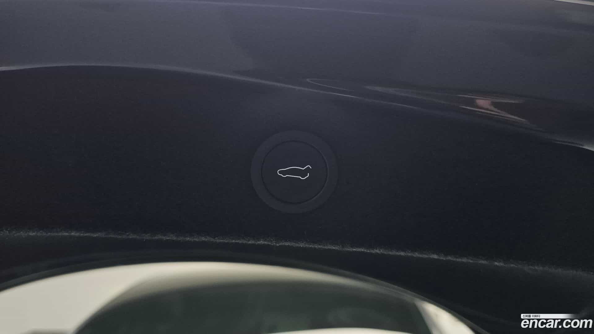 Model 3 Tesla 2025.10-OPTION-052
