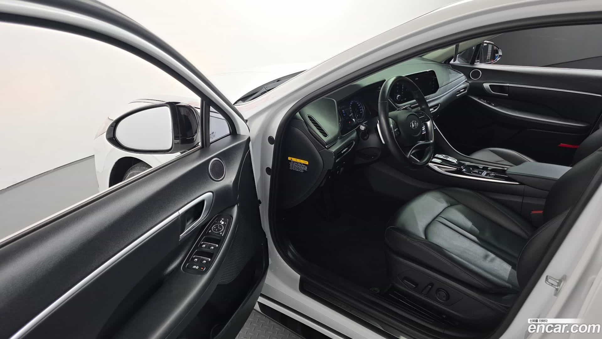 Sonata Hyundai 2019.4-OPTION-016