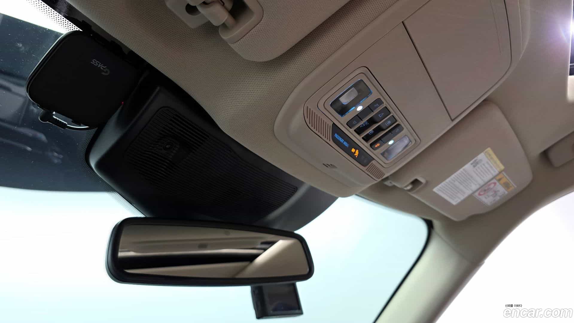 Explorer Ford 2020.11-OPTION-042