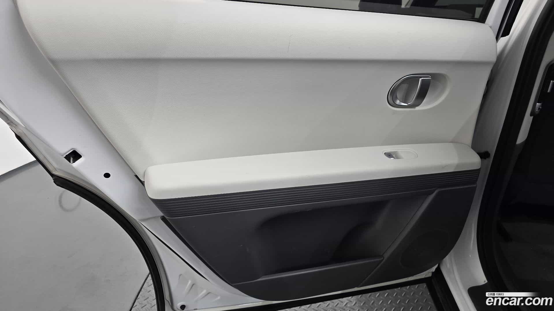 Ioniq5 Hyundai 2022.0-INNER-035