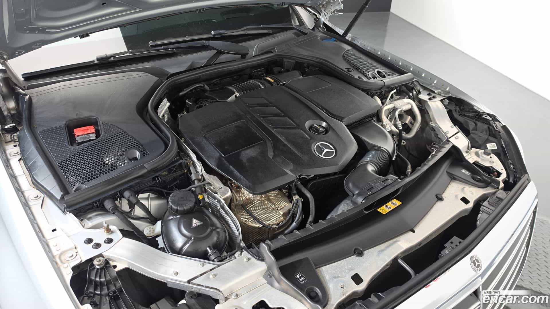 E-Class Mercedes-Benz 2017.7-OUTER-006