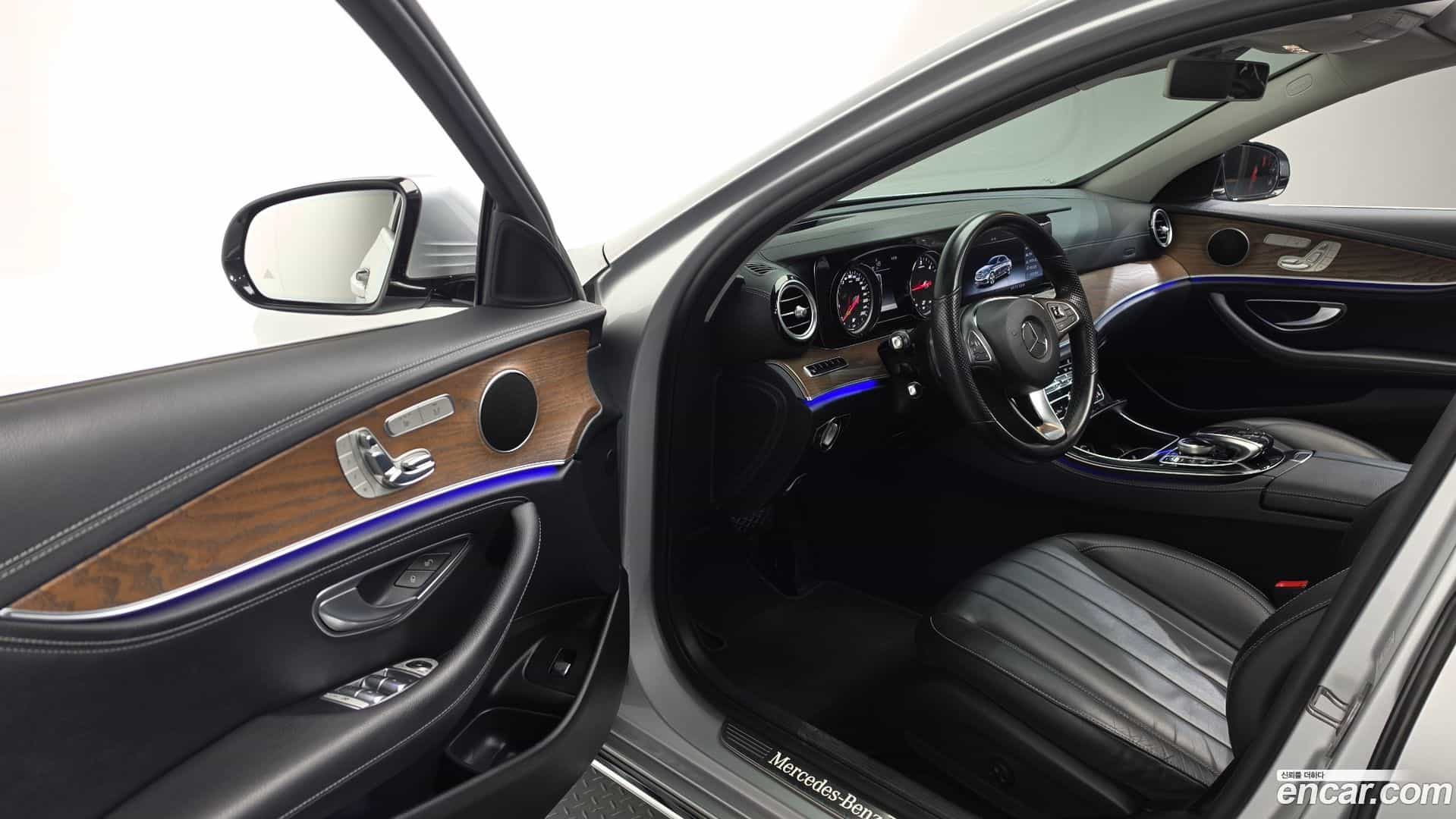 E-Class Mercedes-Benz 2017.7-INNER-010