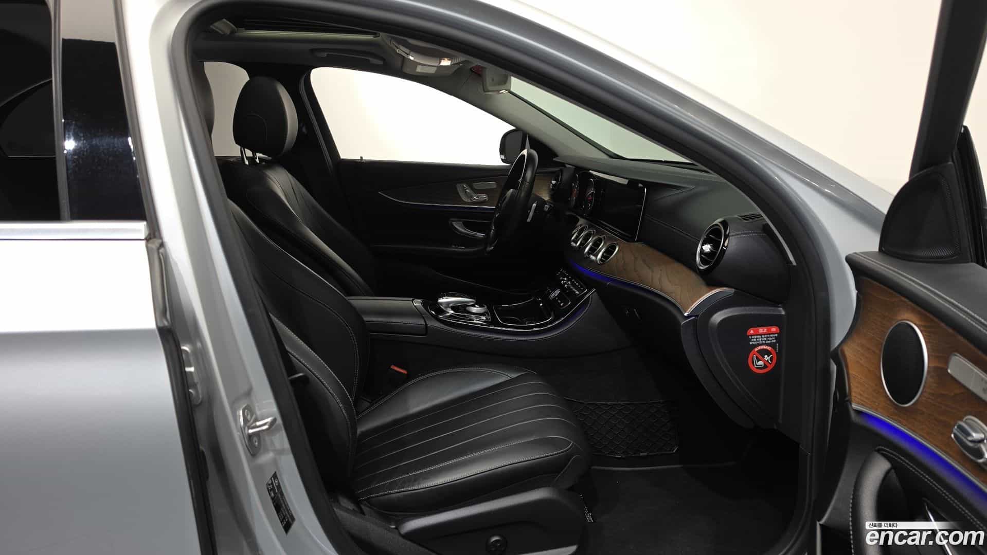 E-Class Mercedes-Benz 2017.7-INNER-036
