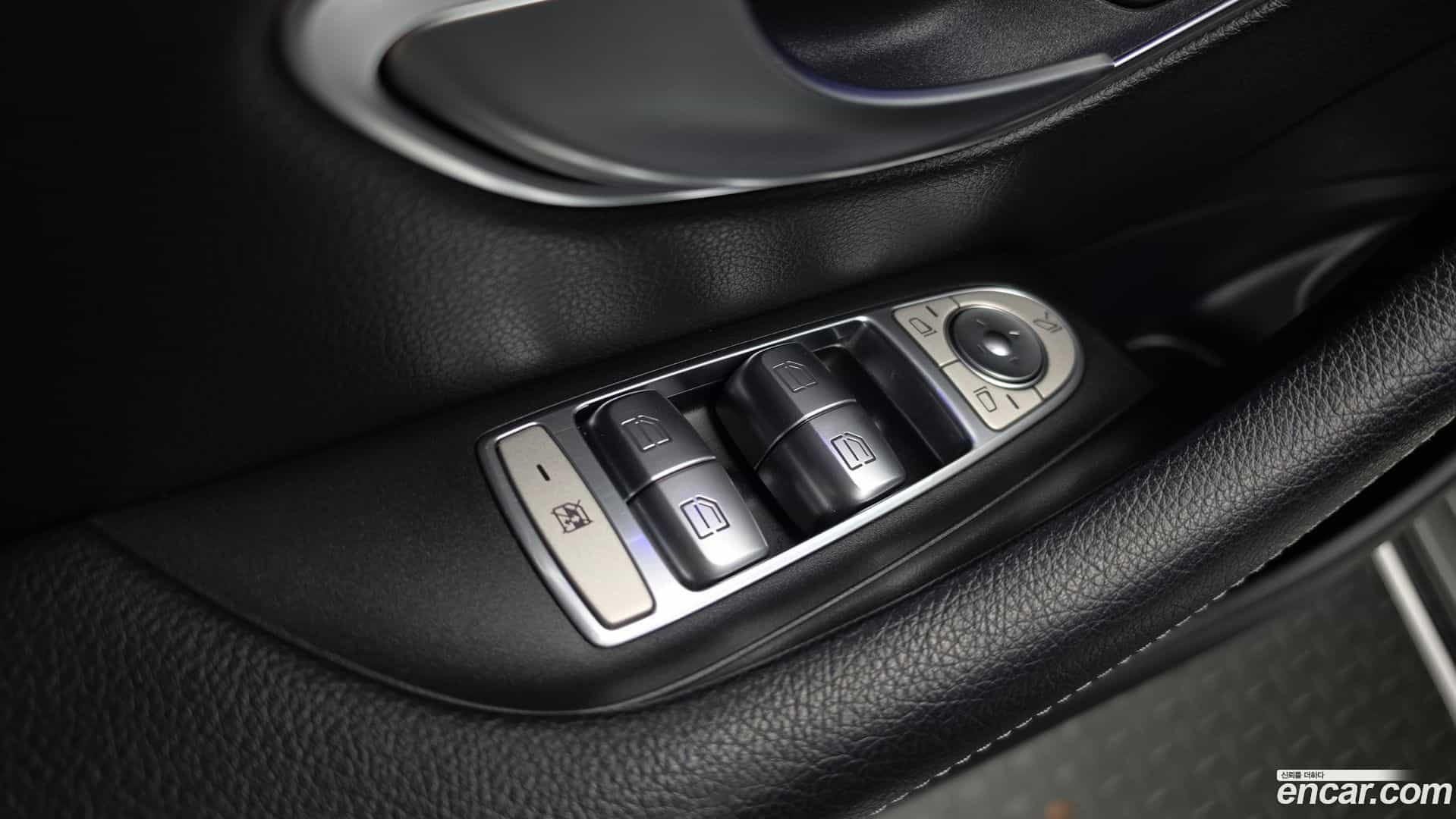 E-Class Mercedes-Benz 2017.7-OPTION-040