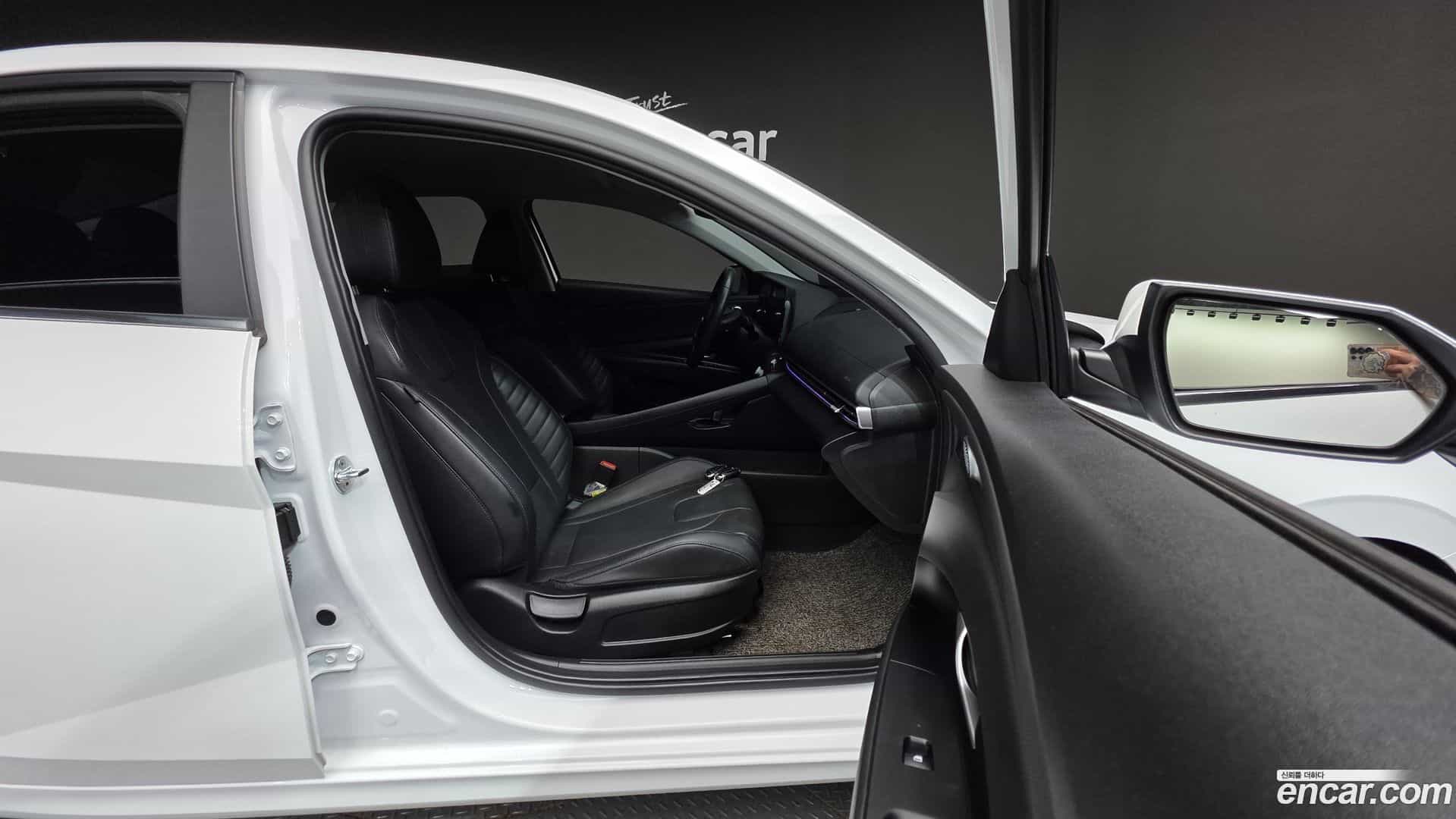 AVANTE Hyundai 2020.5-INNER-010