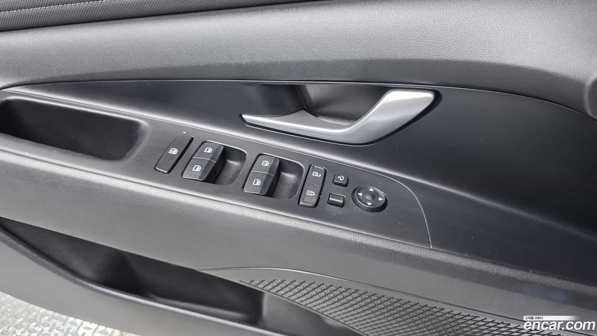 AVANTE Hyundai 2020.5-OPTION-016