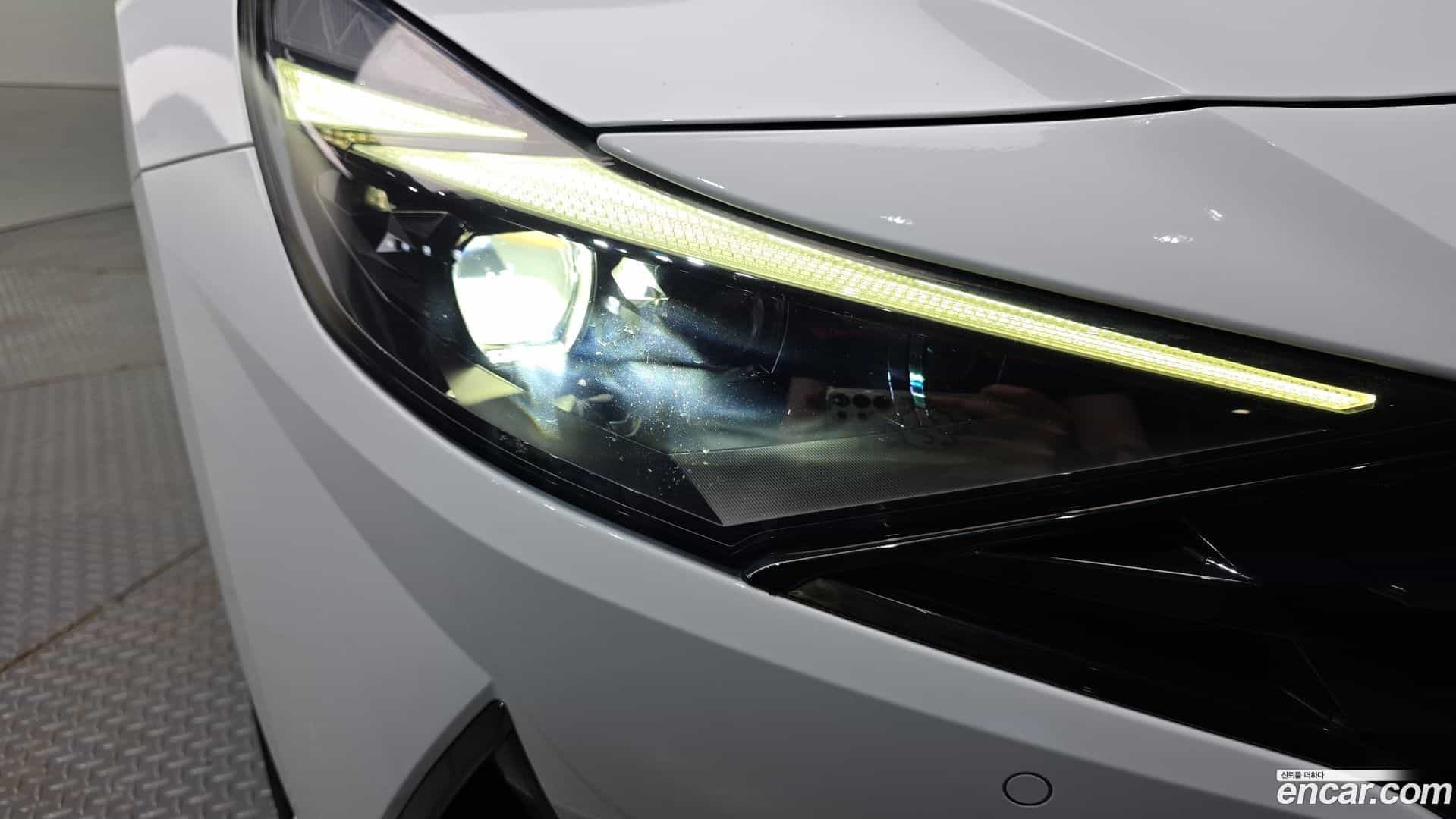 AVANTE Hyundai 2020.5-OUTER-032