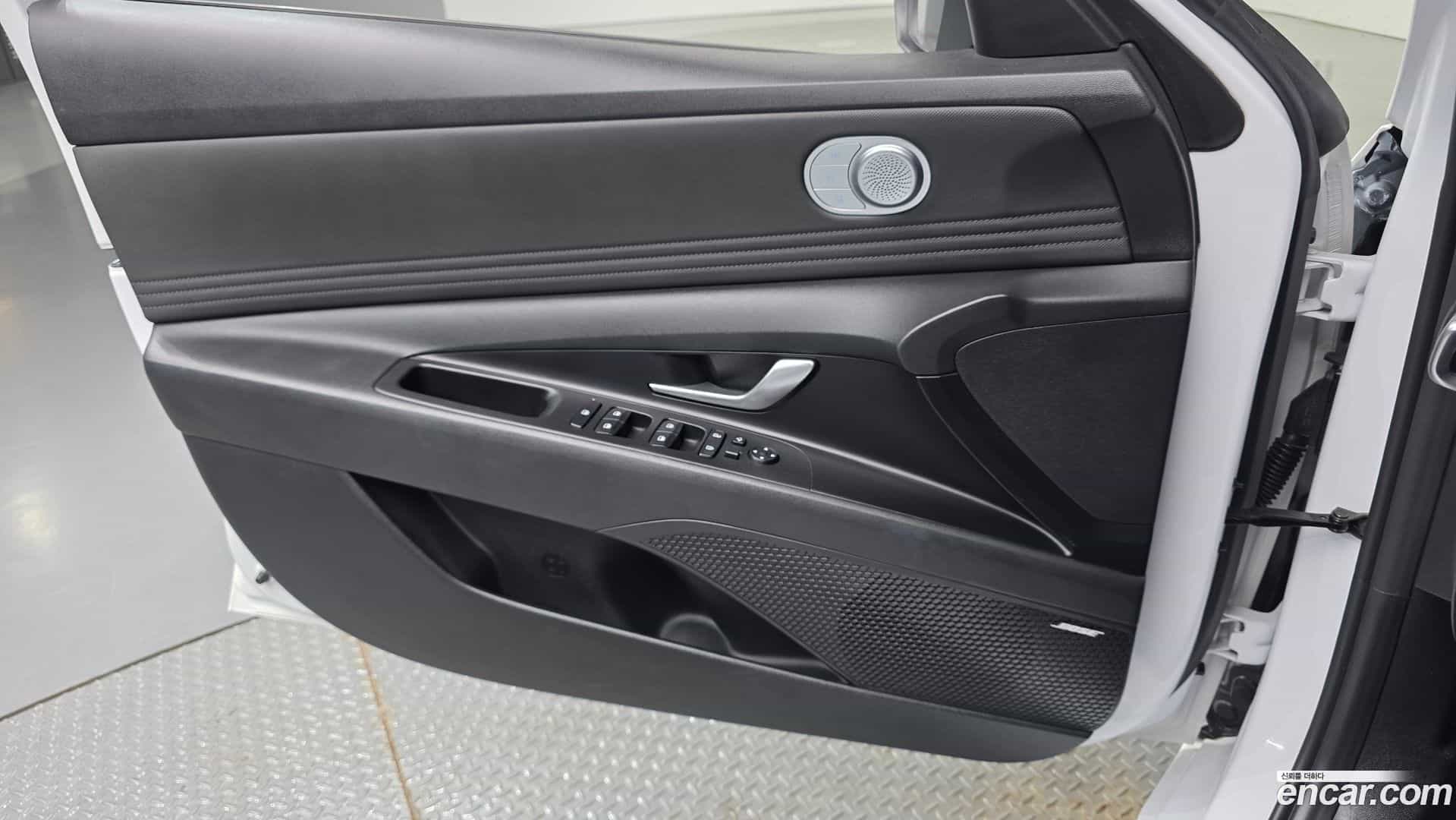 AVANTE Hyundai 2020.5-INNER-034