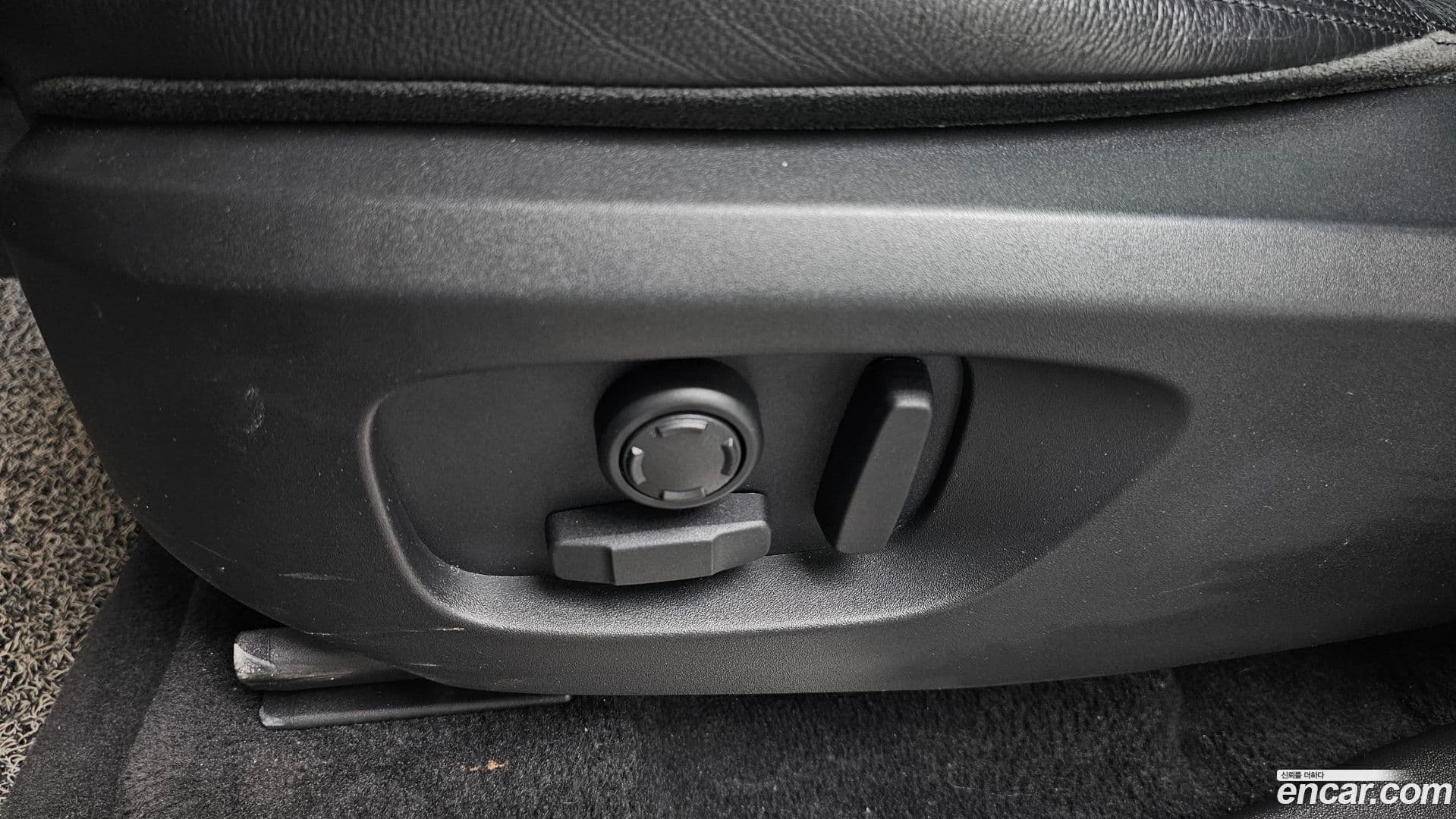 Main__Slider__Photo:Discovery Sport Land Rover 2018.10-27