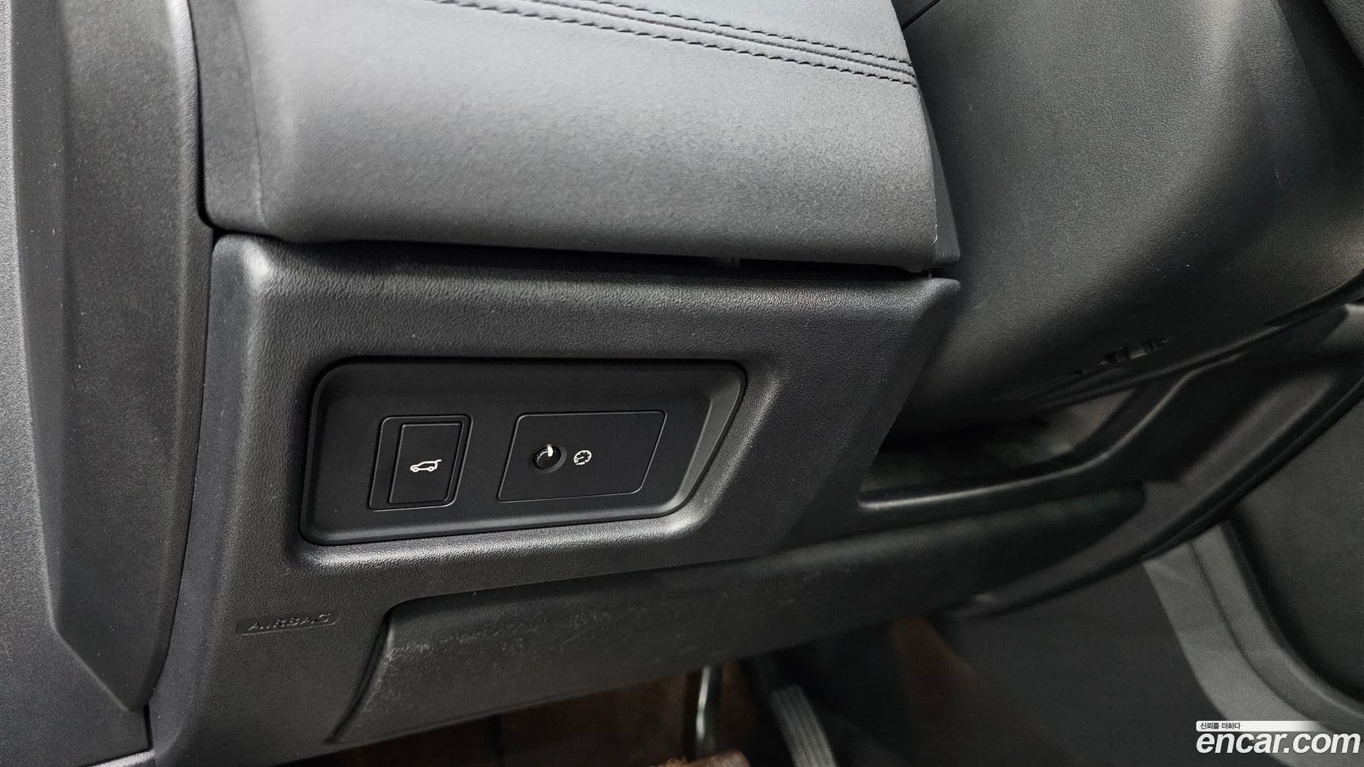 Main__Slider__Photo:Discovery Sport Land Rover 2018.10-29