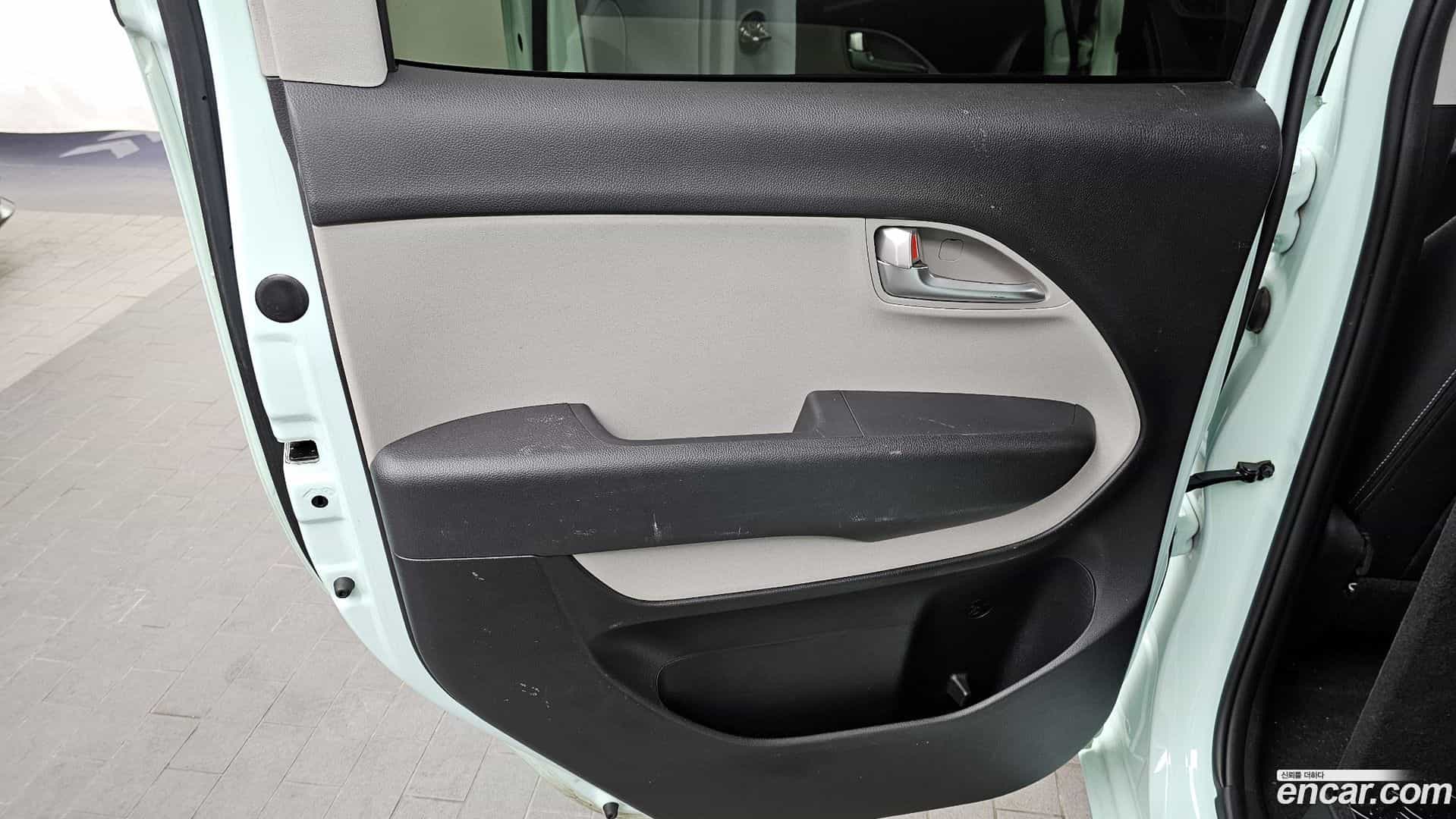 RAY Kia 2022.9-INNER-035