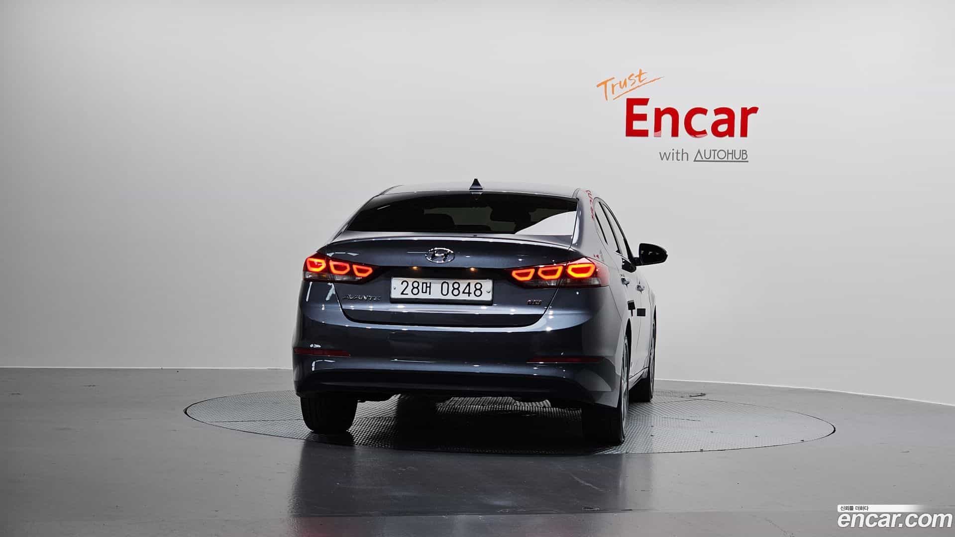 AVANTE Hyundai 2016.5-OUTER-004