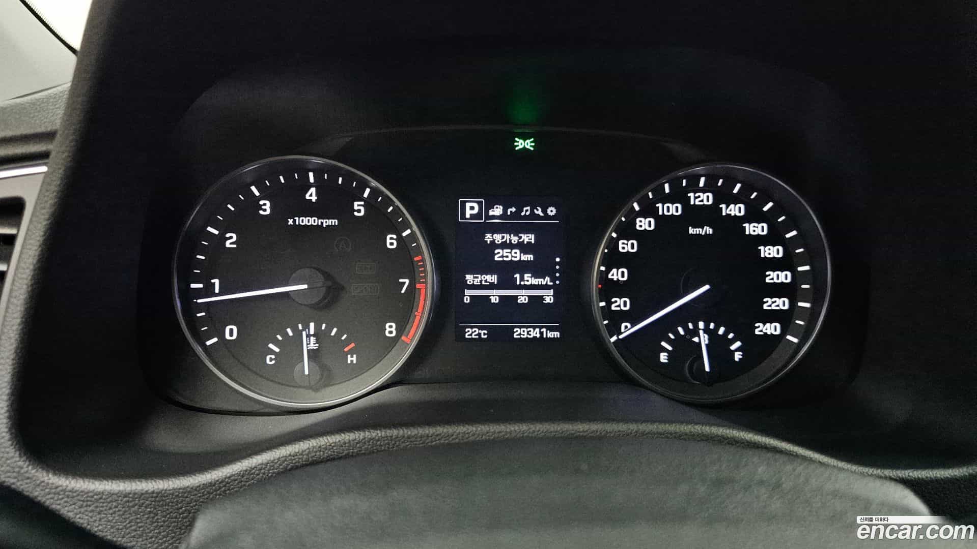 AVANTE Hyundai 2016.5-INNER-008
