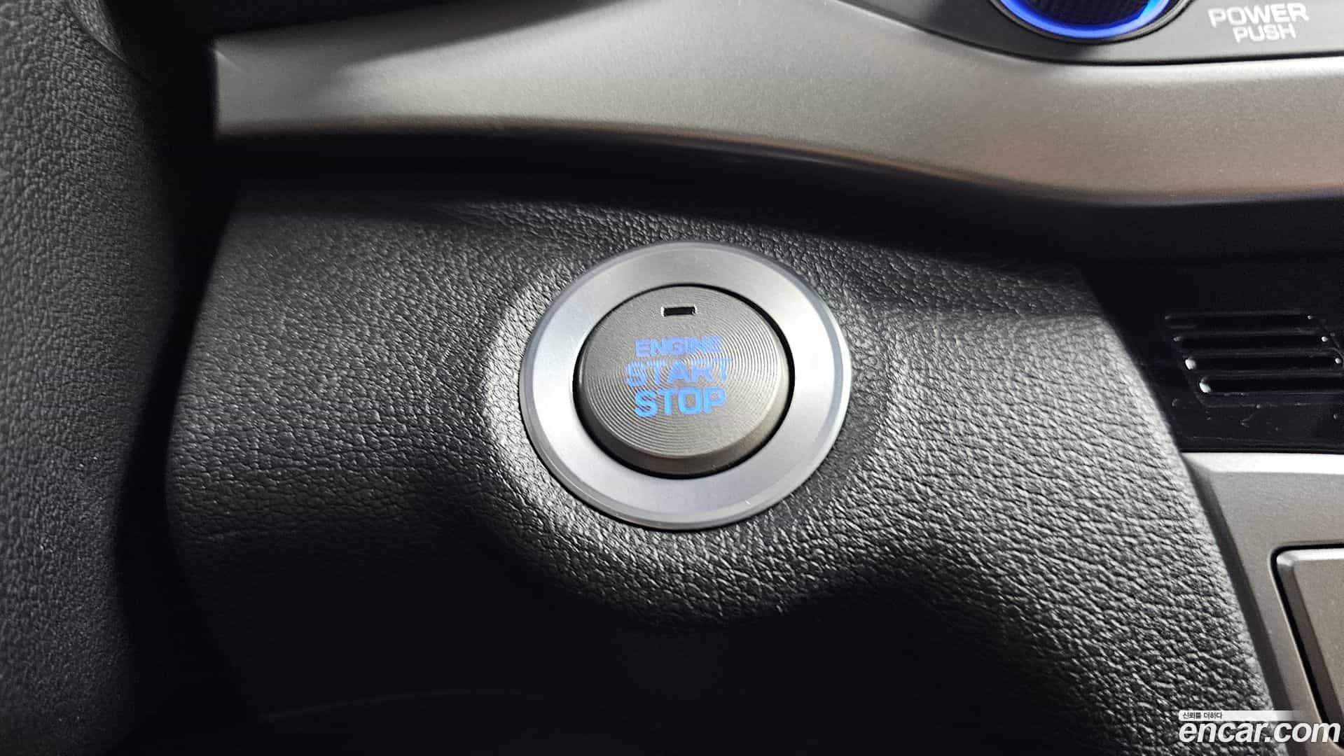 AVANTE Hyundai 2016.5-OPTION-024