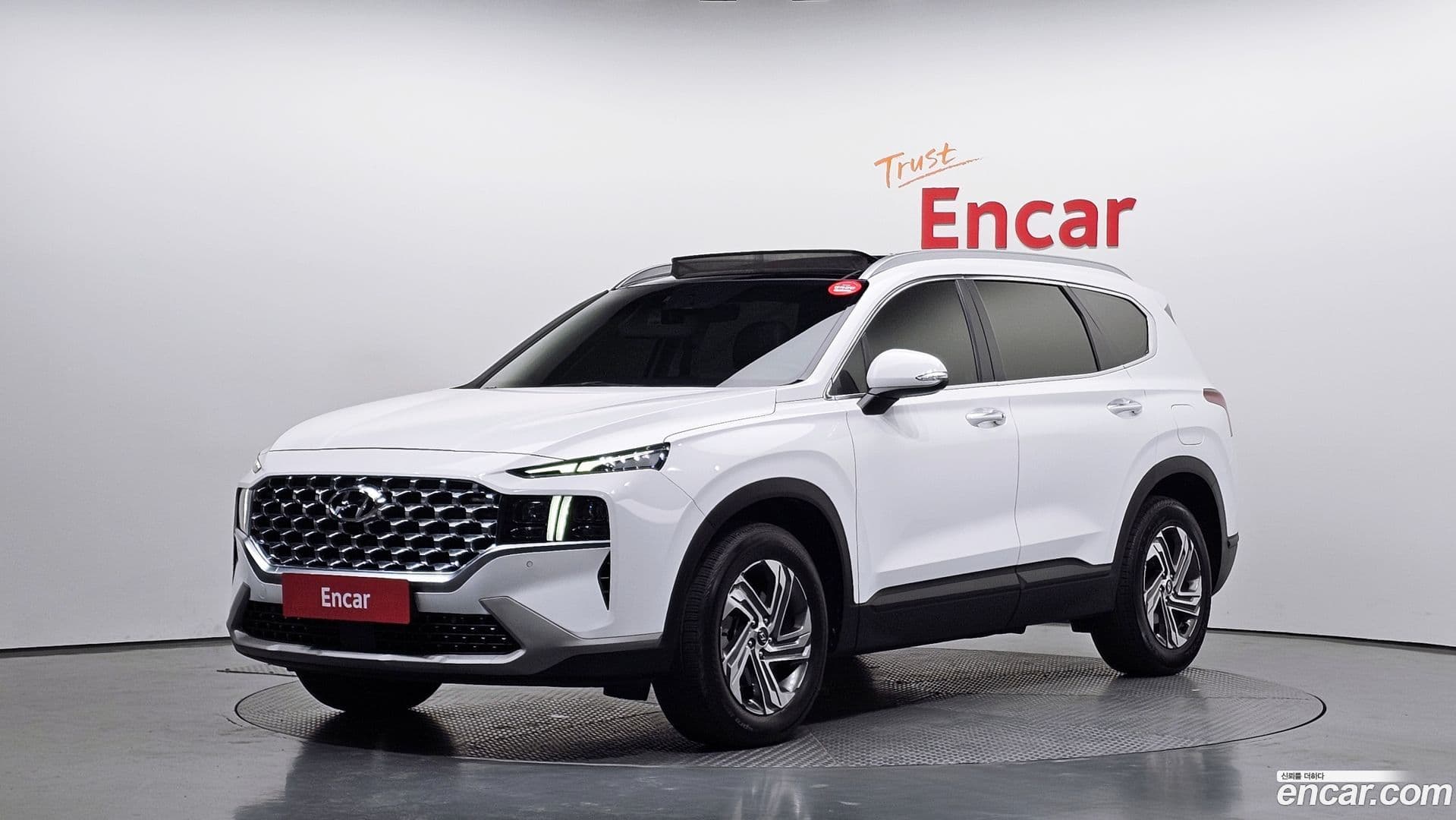 Main__Slider__Photo:Santafe Hyundai 2021.6-0