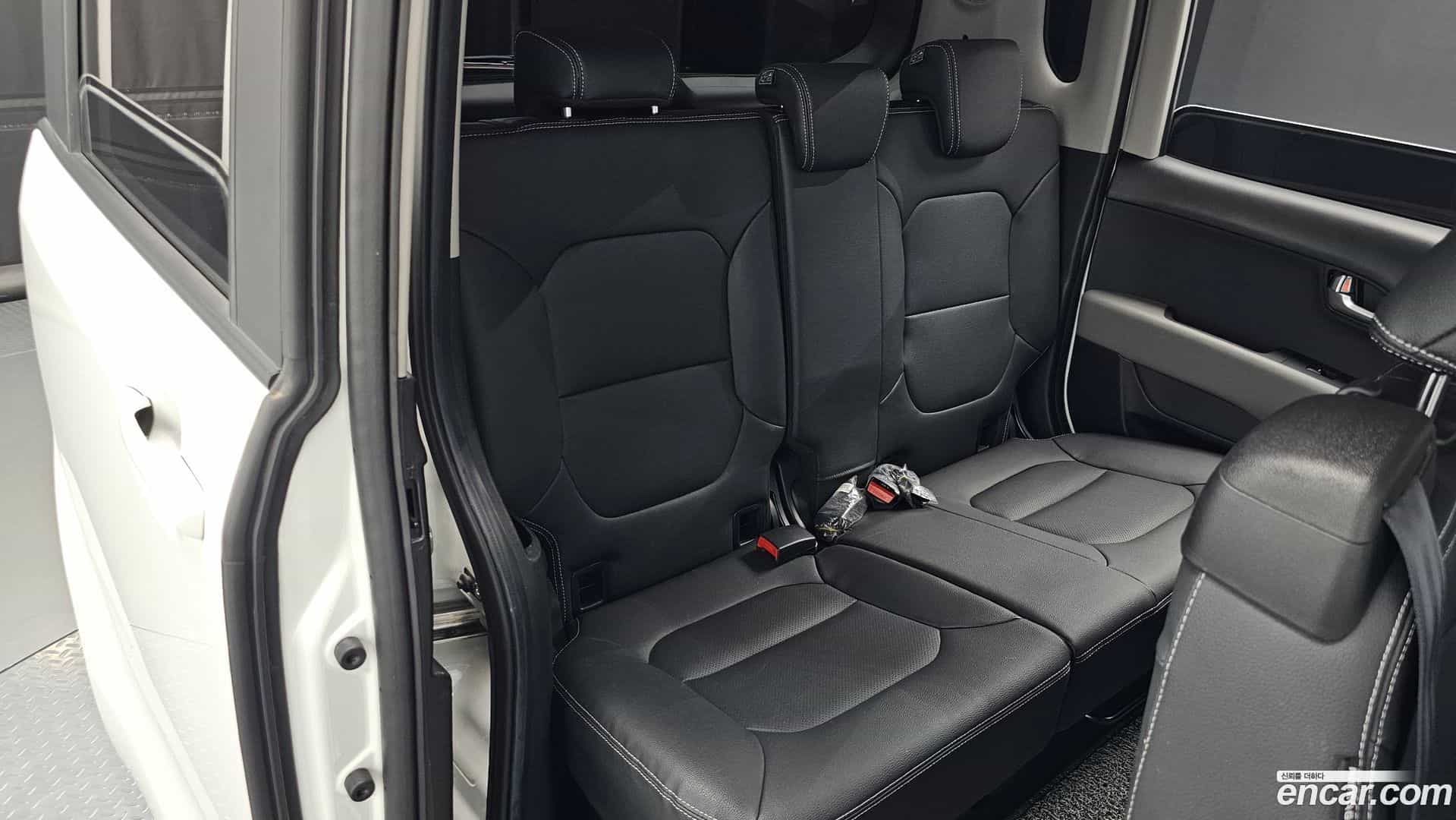 RAY Kia 2023.1-INNER-036