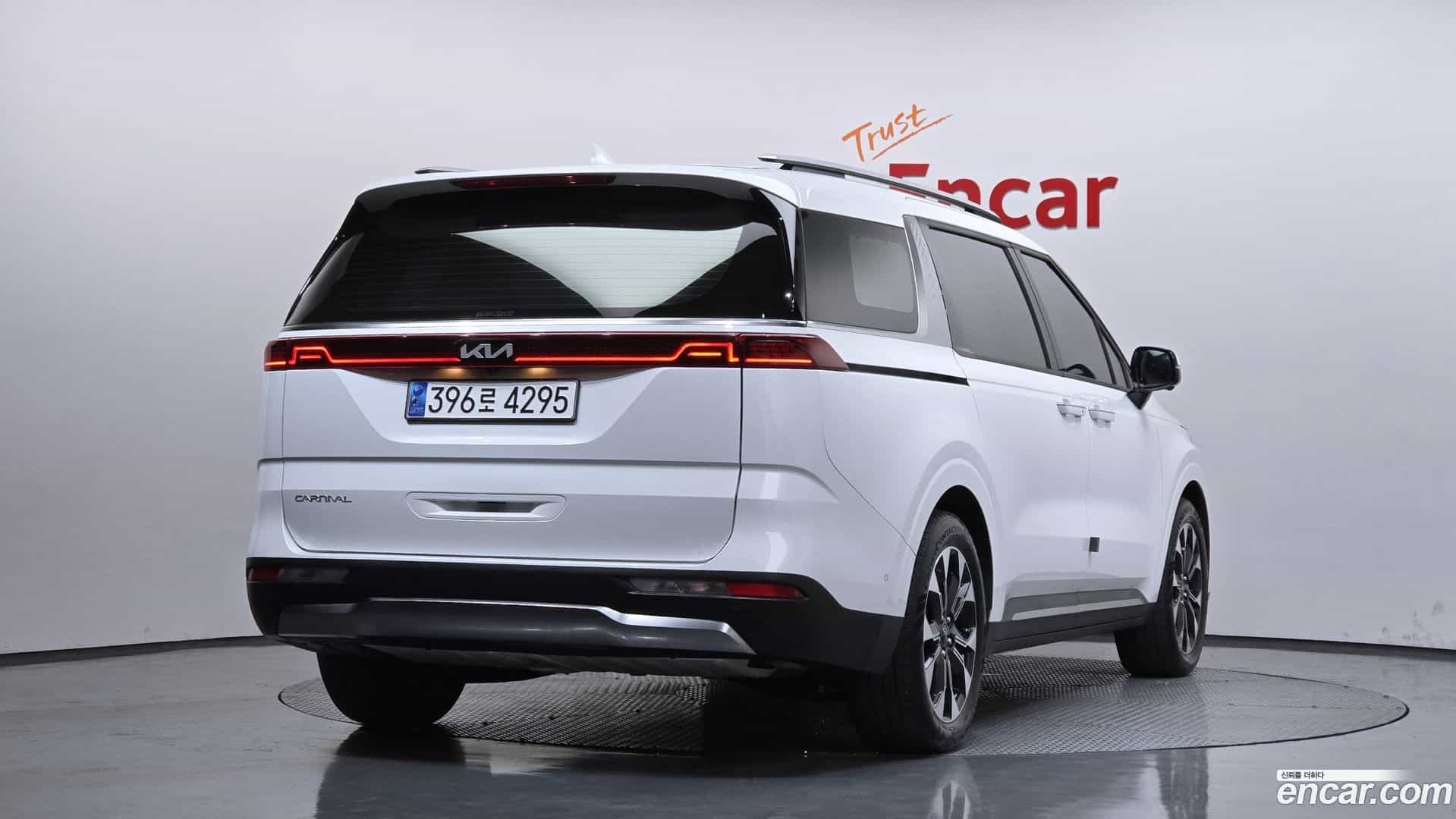 Canival Kia 2023.10-OUTER-002