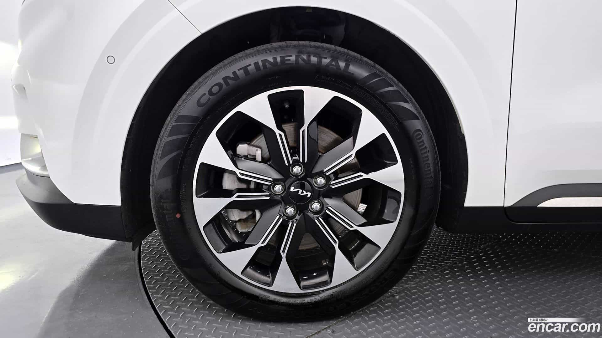 Canival Kia 2023.10-OUTER-005