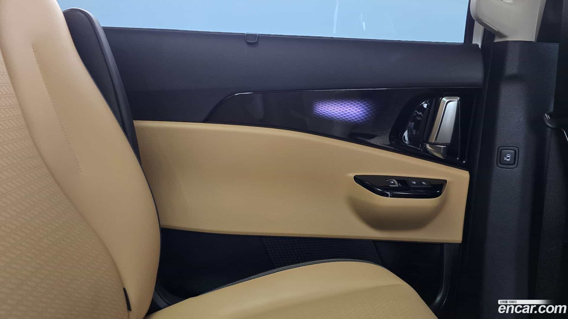 Canival Kia 2023.10-INNER-035