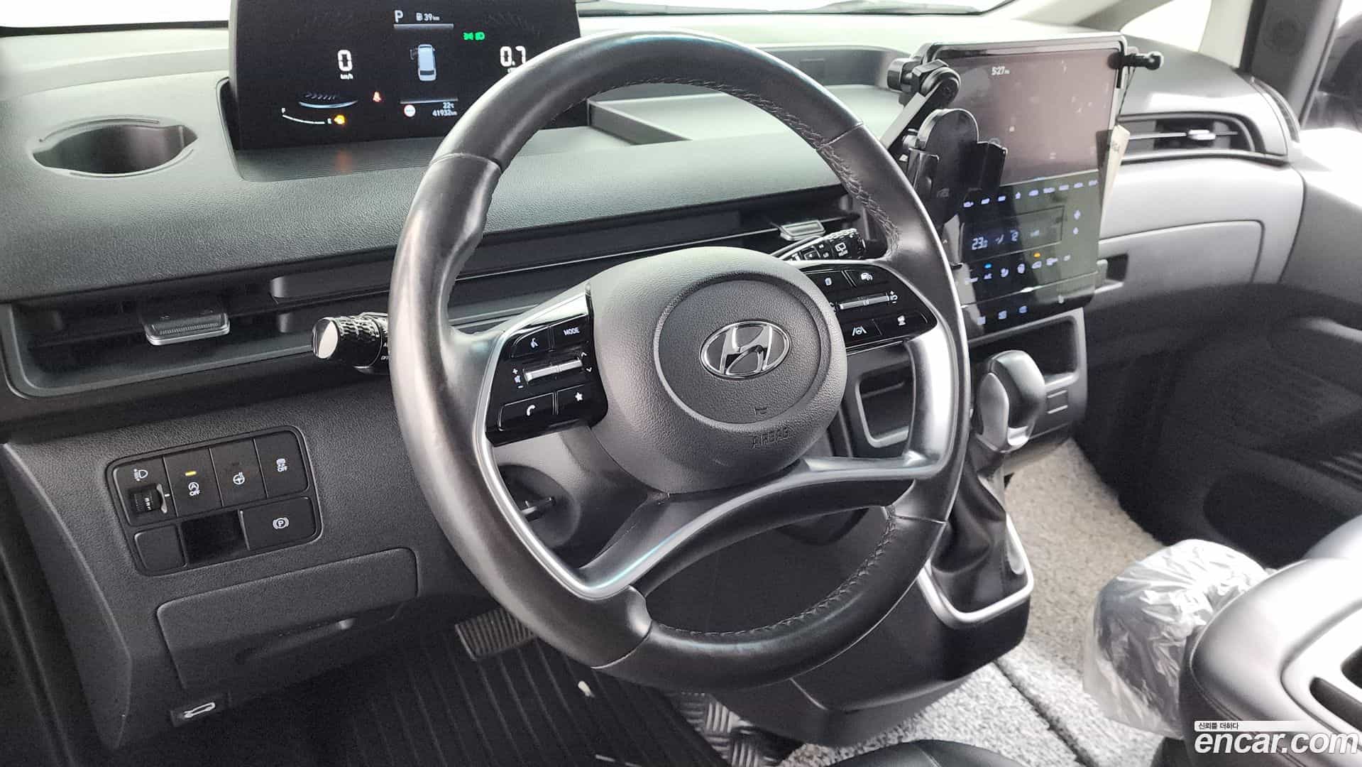 Staria Hyundai 2023.1-OPTION-018