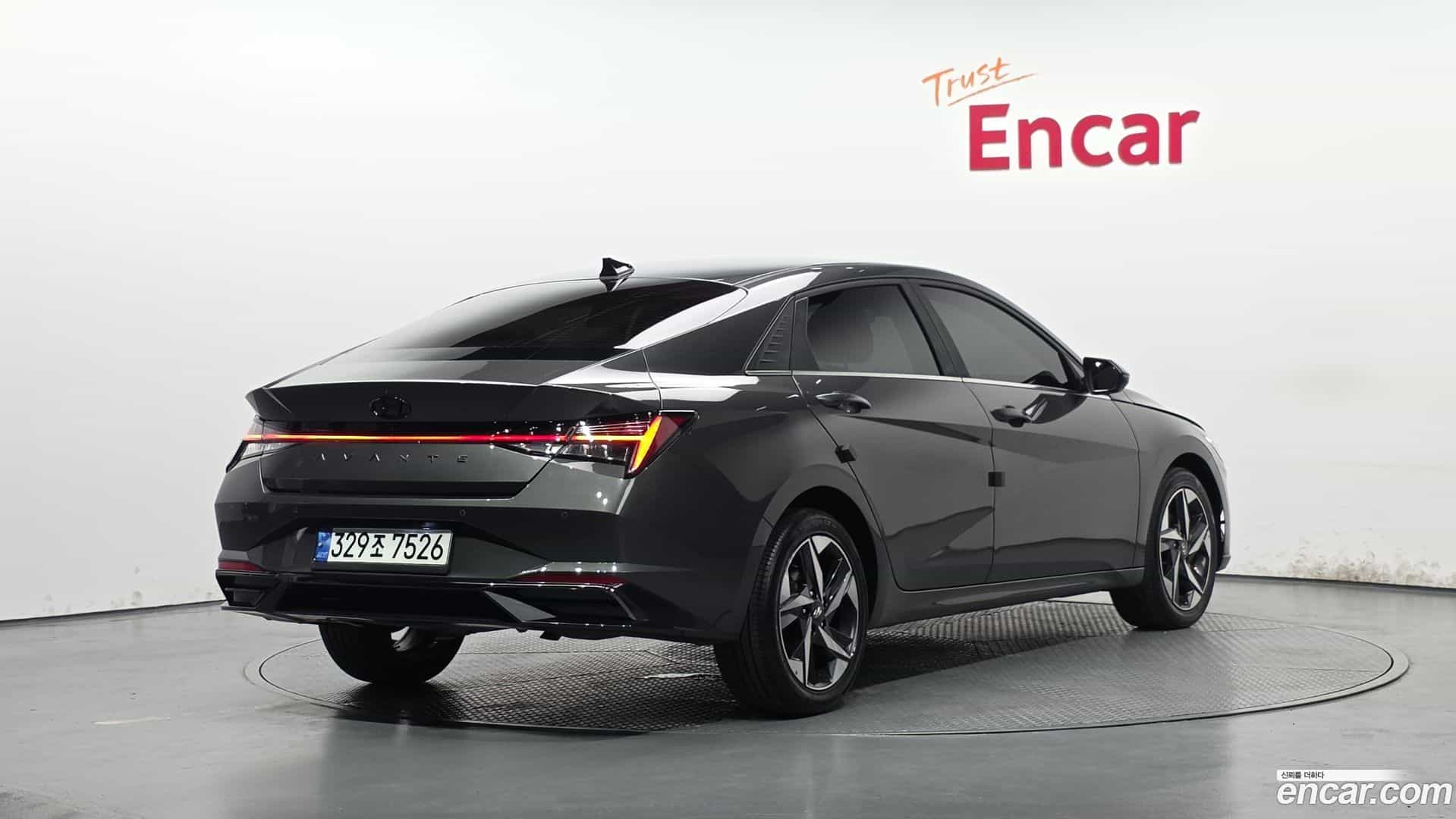AVANTE Hyundai 2021.6-OUTER-002