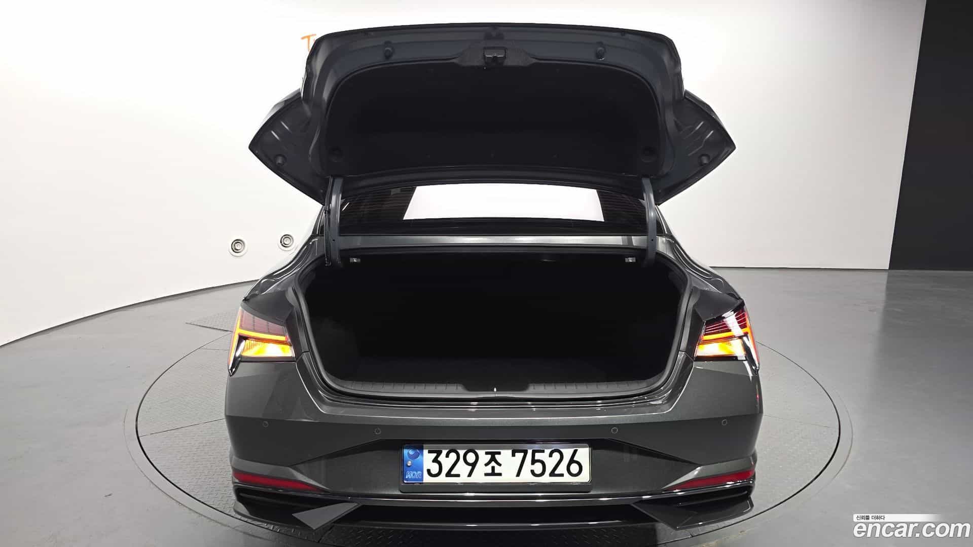 AVANTE Hyundai 2021.6-OPTION-024