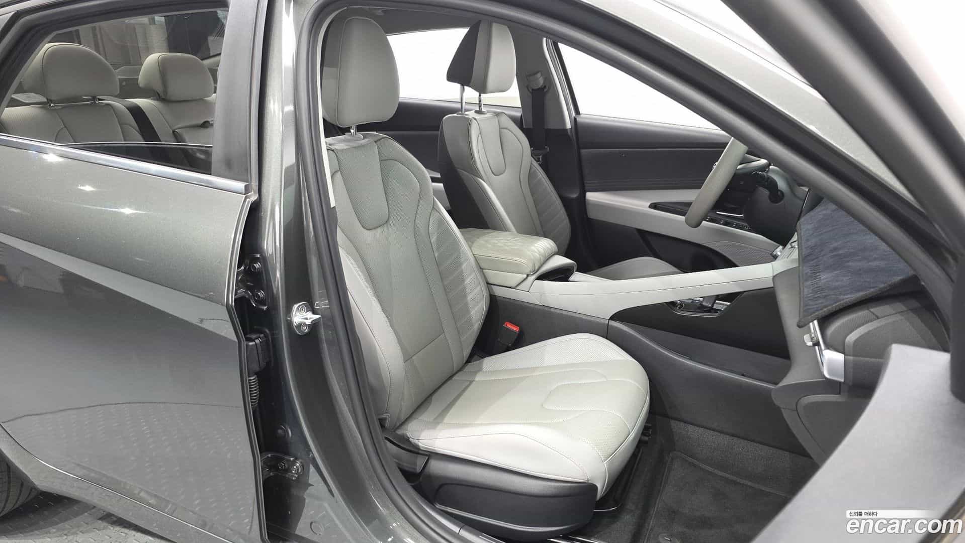AVANTE Hyundai 2021.6-INNER-036