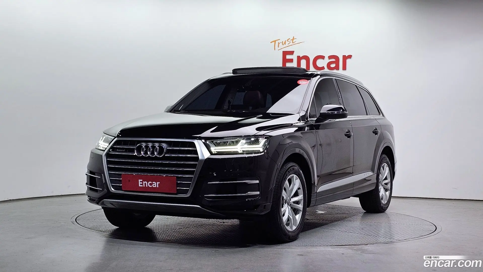 Main__Slider__Photo:Q7 Audi 2019.9-0