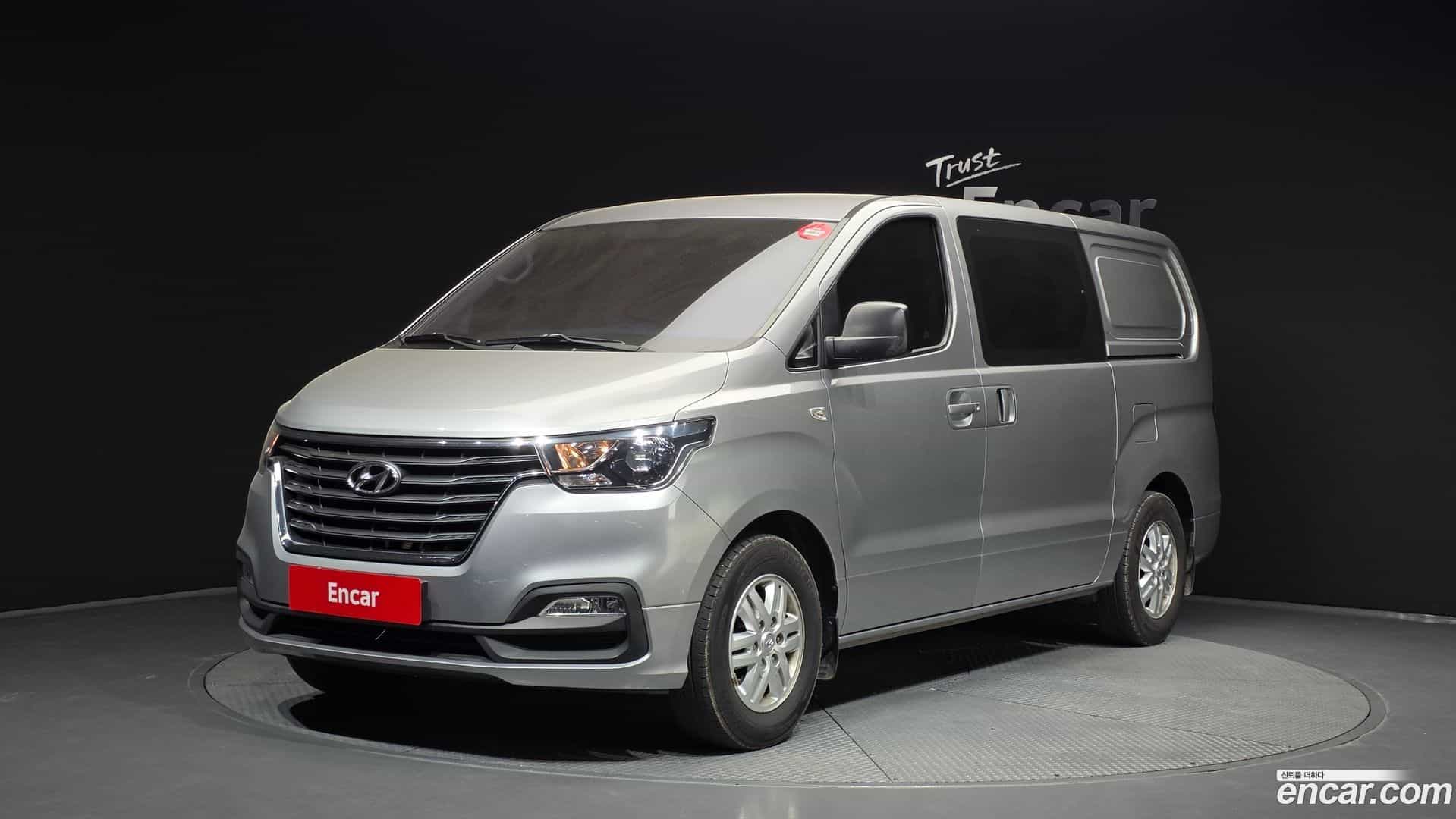 Starex Hyundai 2018.2-OUTER-001