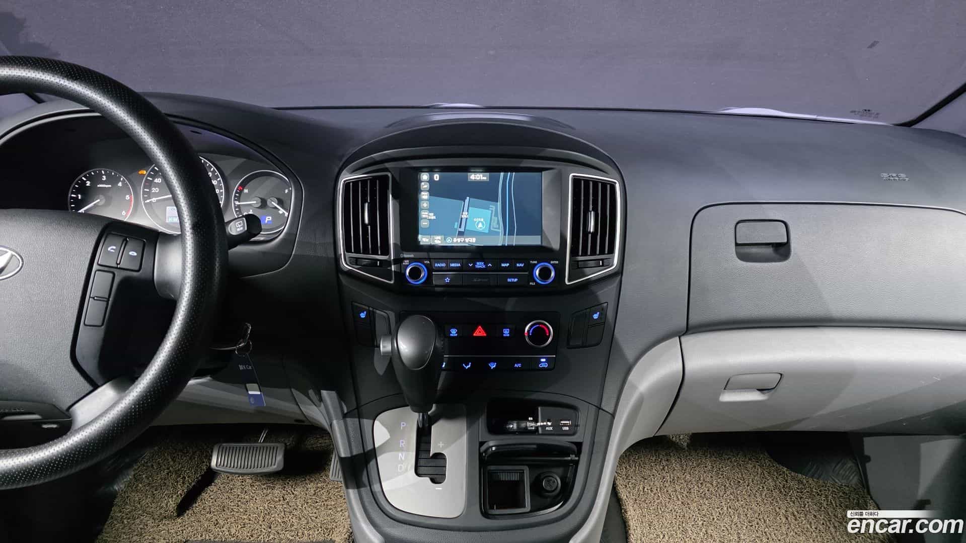 Starex Hyundai 2018.2-OPTION-017
