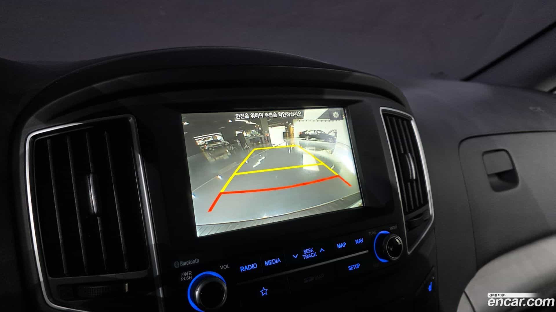 Starex Hyundai 2018.2-OPTION-019