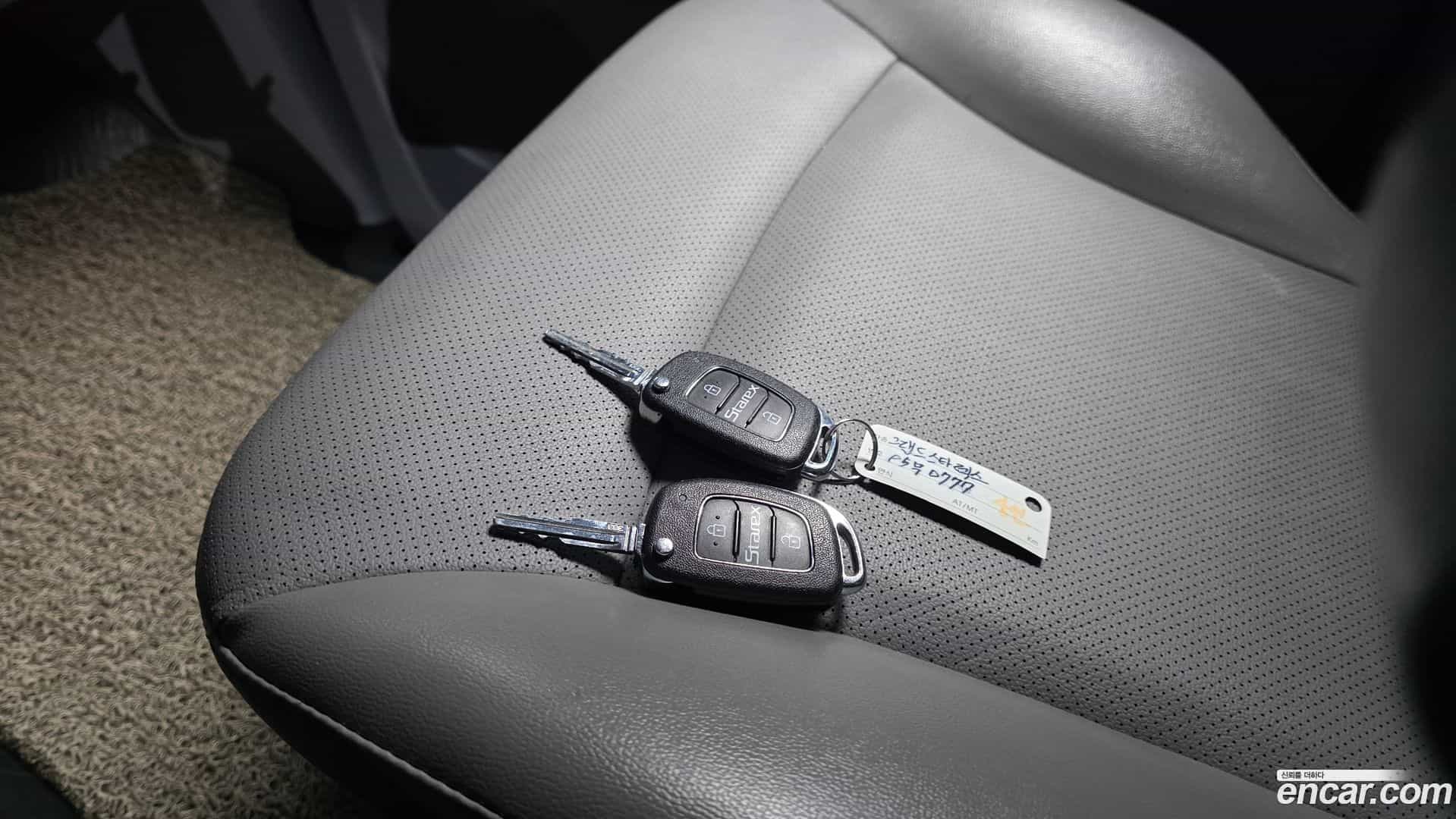 Starex Hyundai 2018.2-OPTION-020