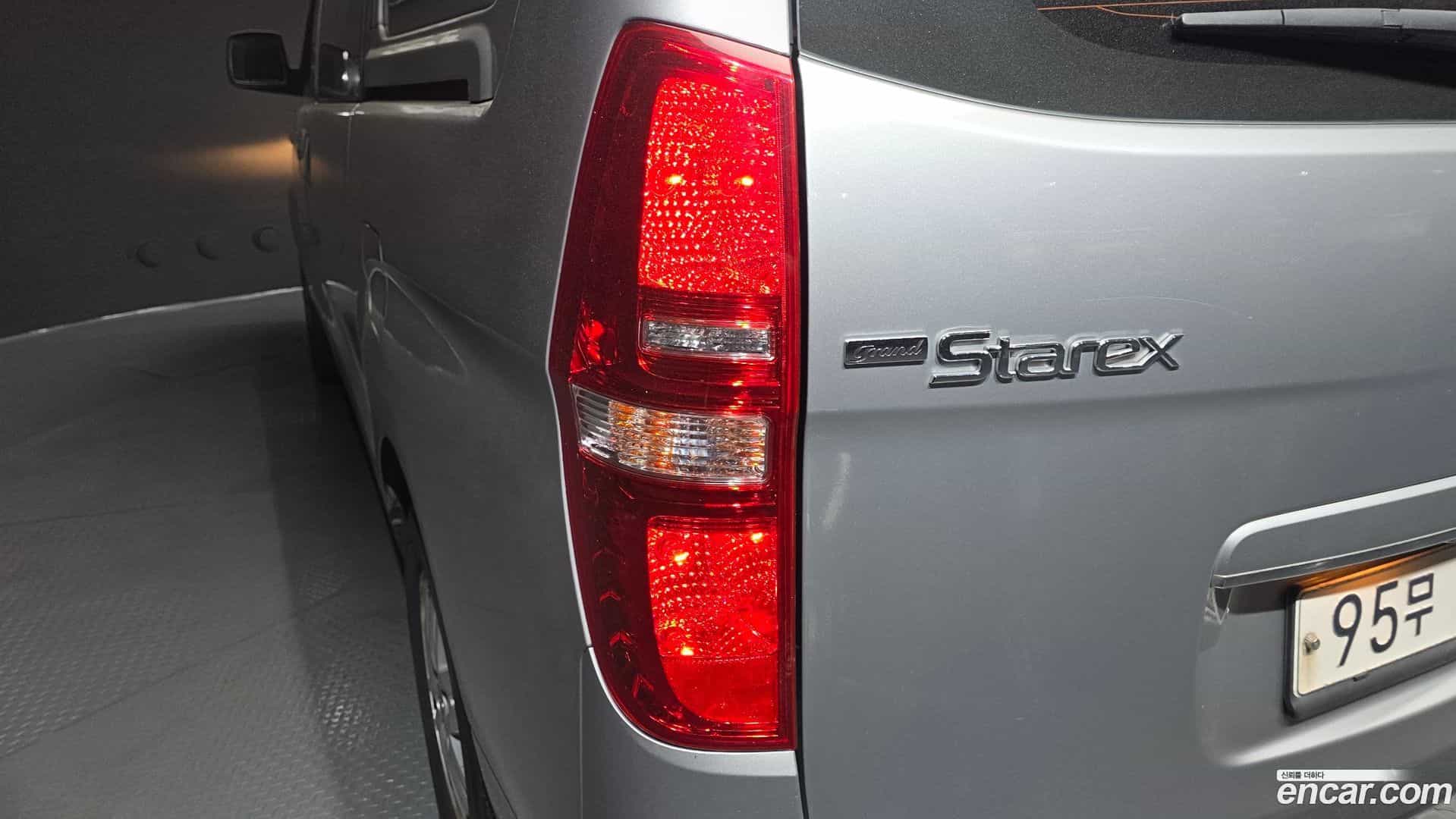 Starex Hyundai 2018.2-OUTER-033