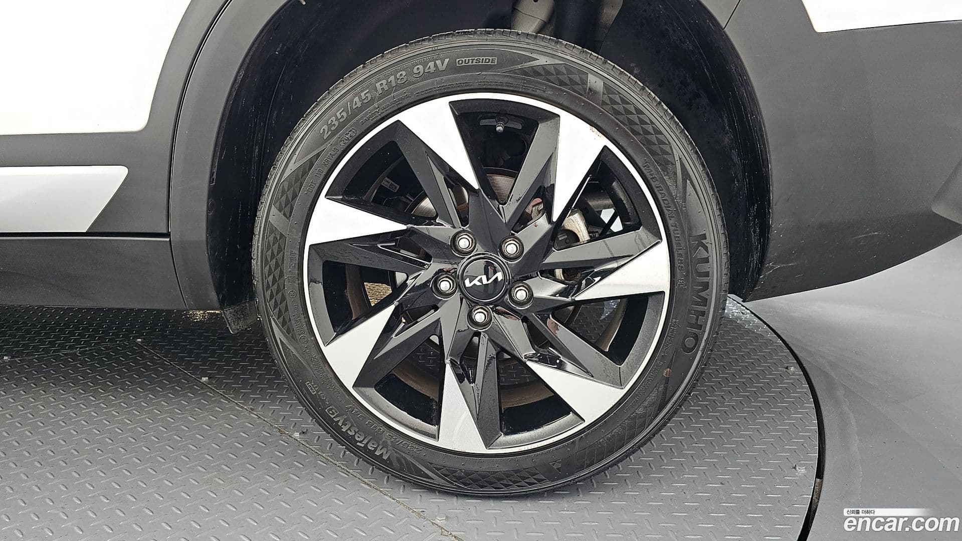 Main__Slider__Photo:Seltos Kia 2022.5-20