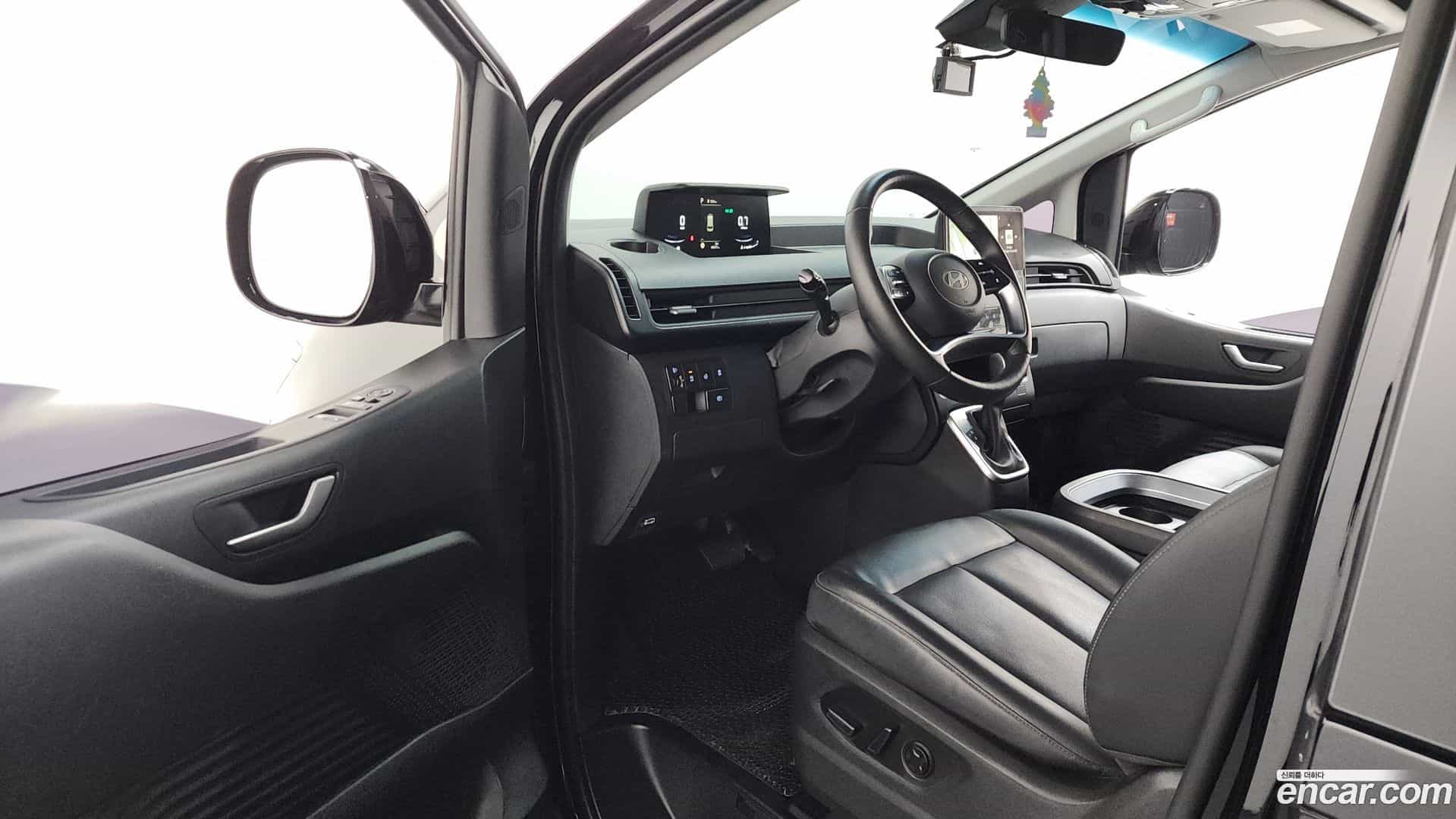 Staria Hyundai 2024.10-INNER-010