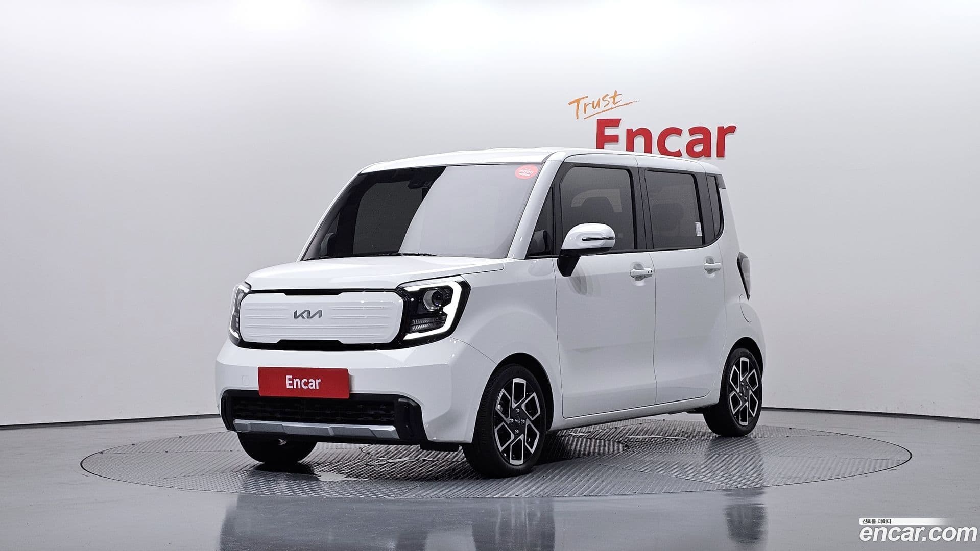 Main__Slider__Photo:RAY Kia 2024.2-0