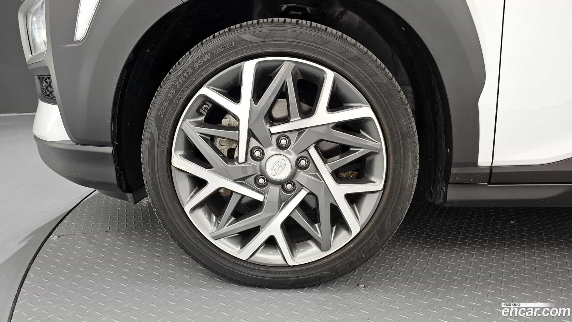 Kona Hyundai 2020.5-OUTER-005
