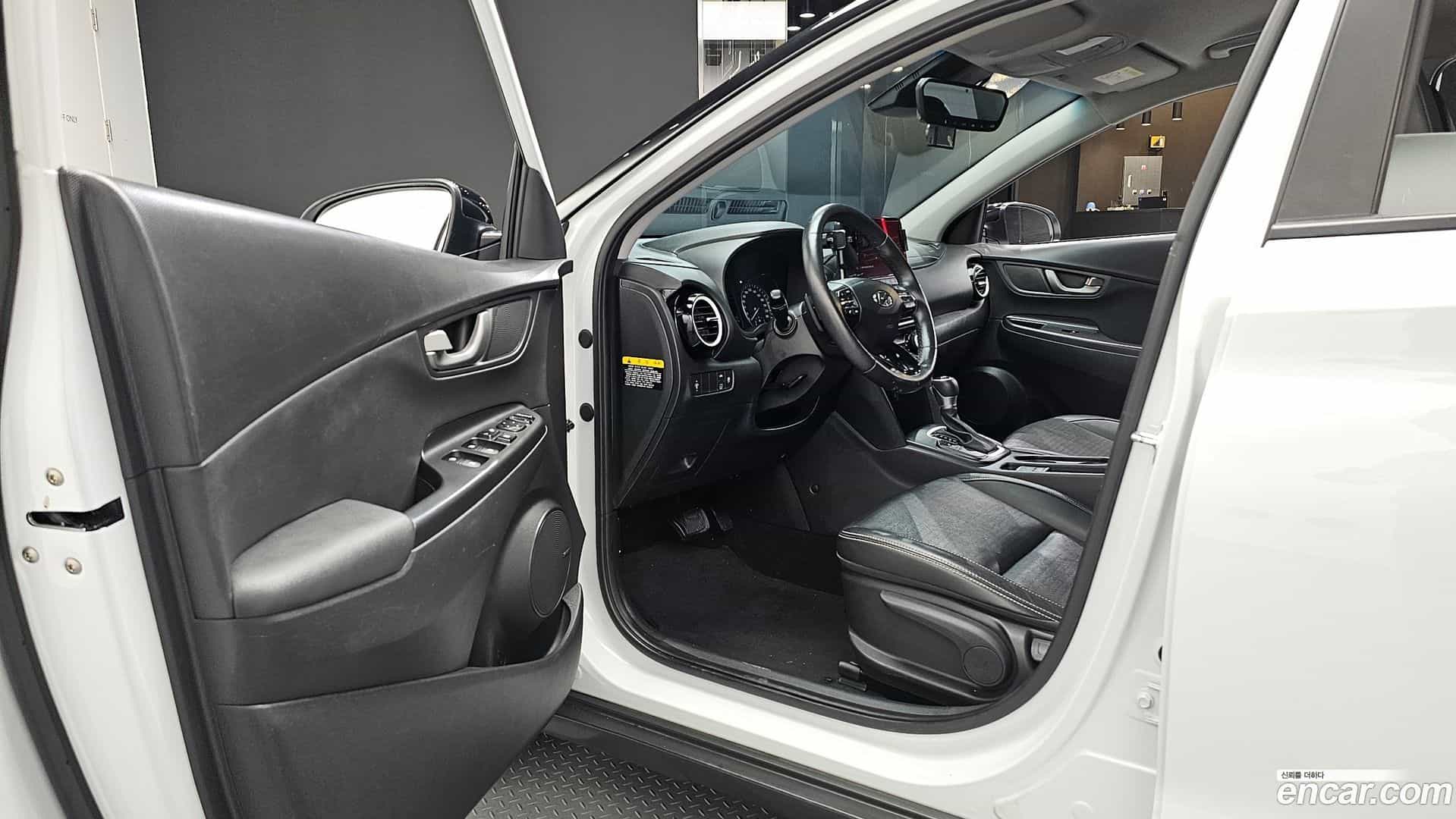 Kona Hyundai 2020.5-INNER-010