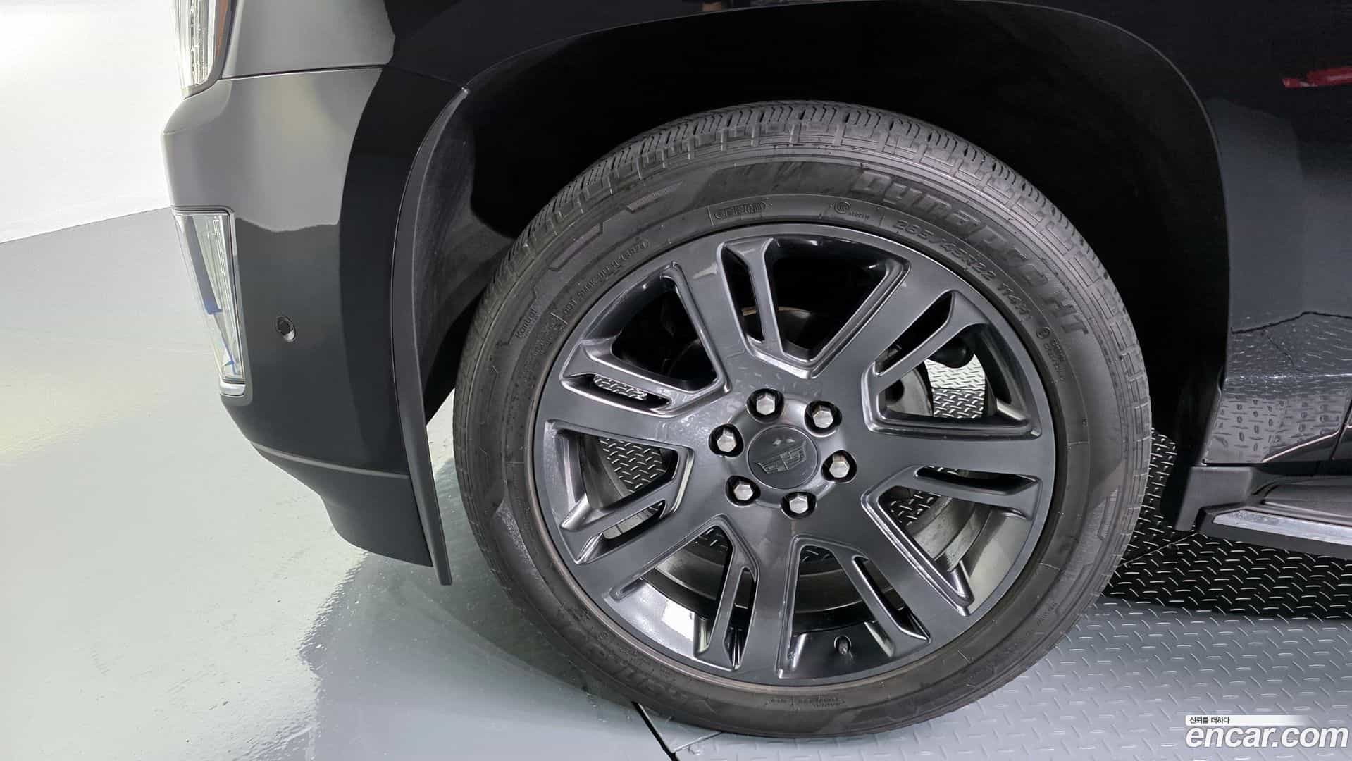 Escalade Cadillac 2018.7-OUTER-005