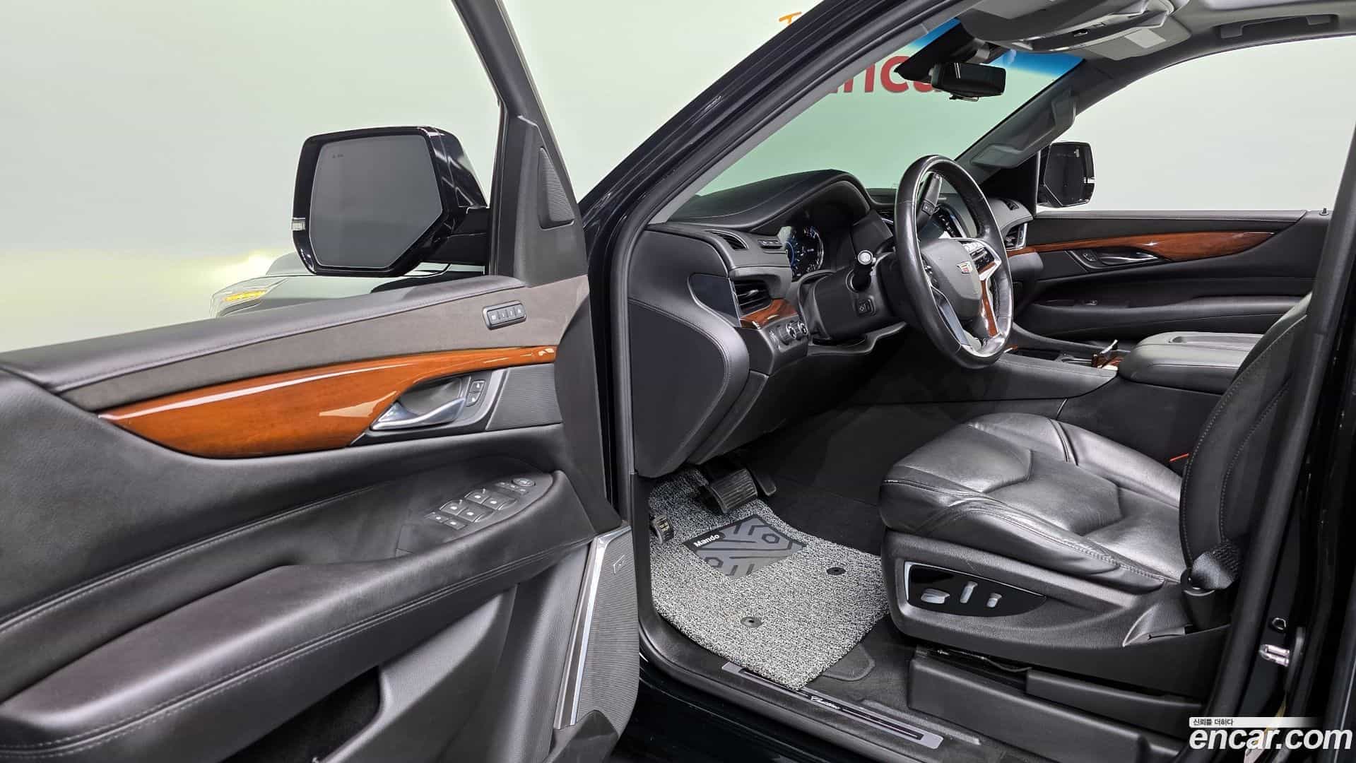 Escalade Cadillac 2018.7-INNER-010