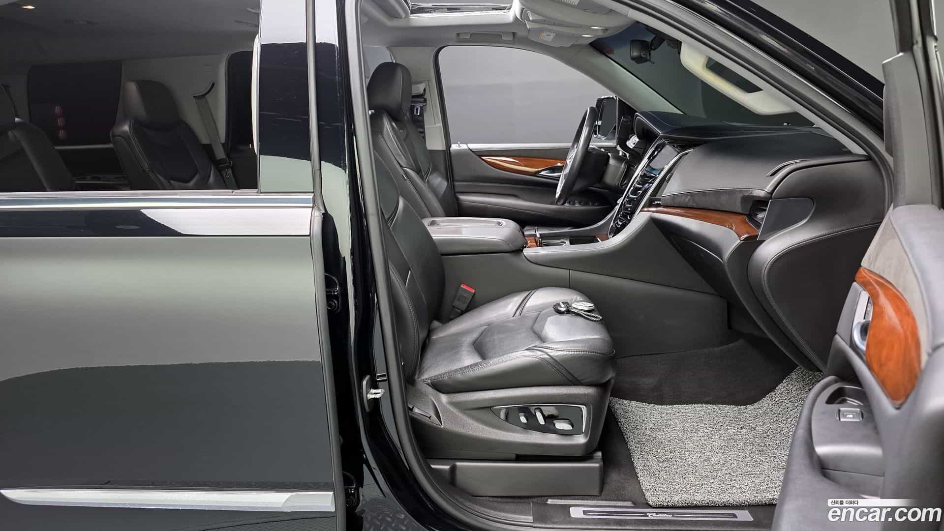 Escalade Cadillac 2018.7-OPTION-015