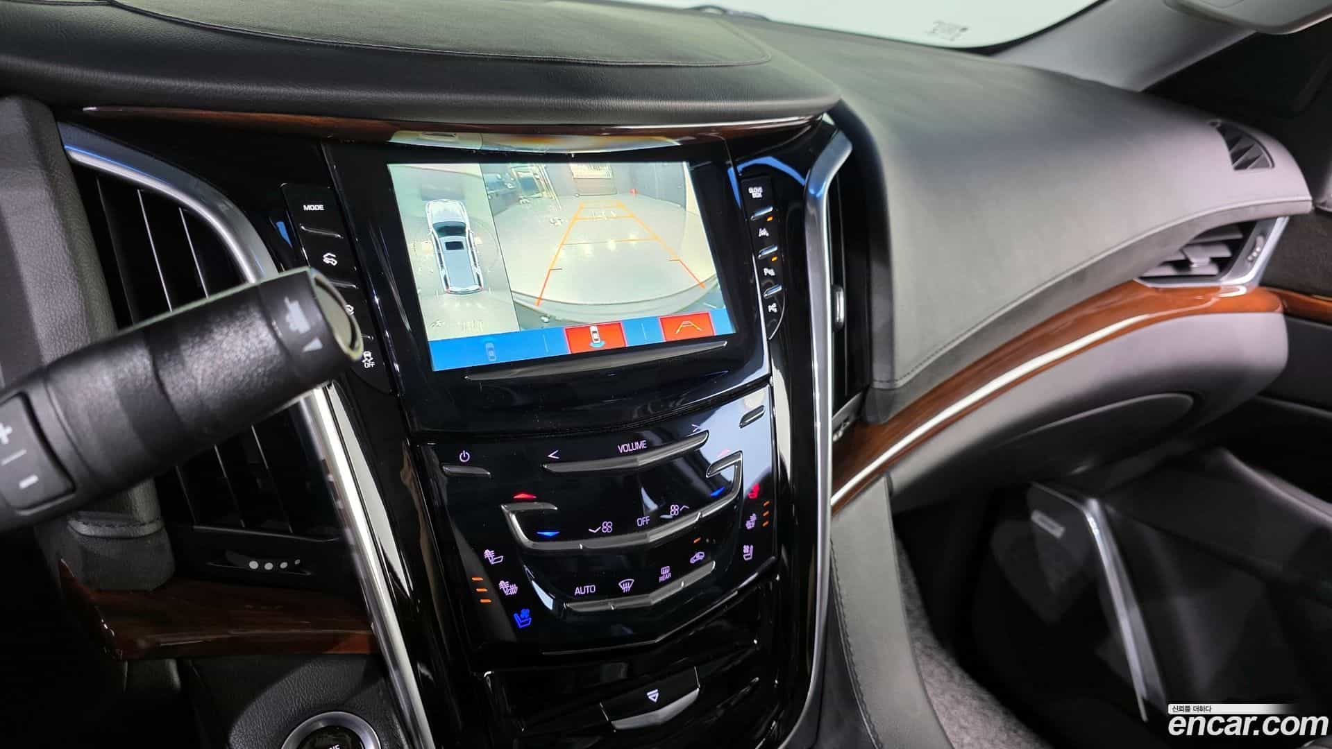 Escalade Cadillac 2018.7-OPTION-019