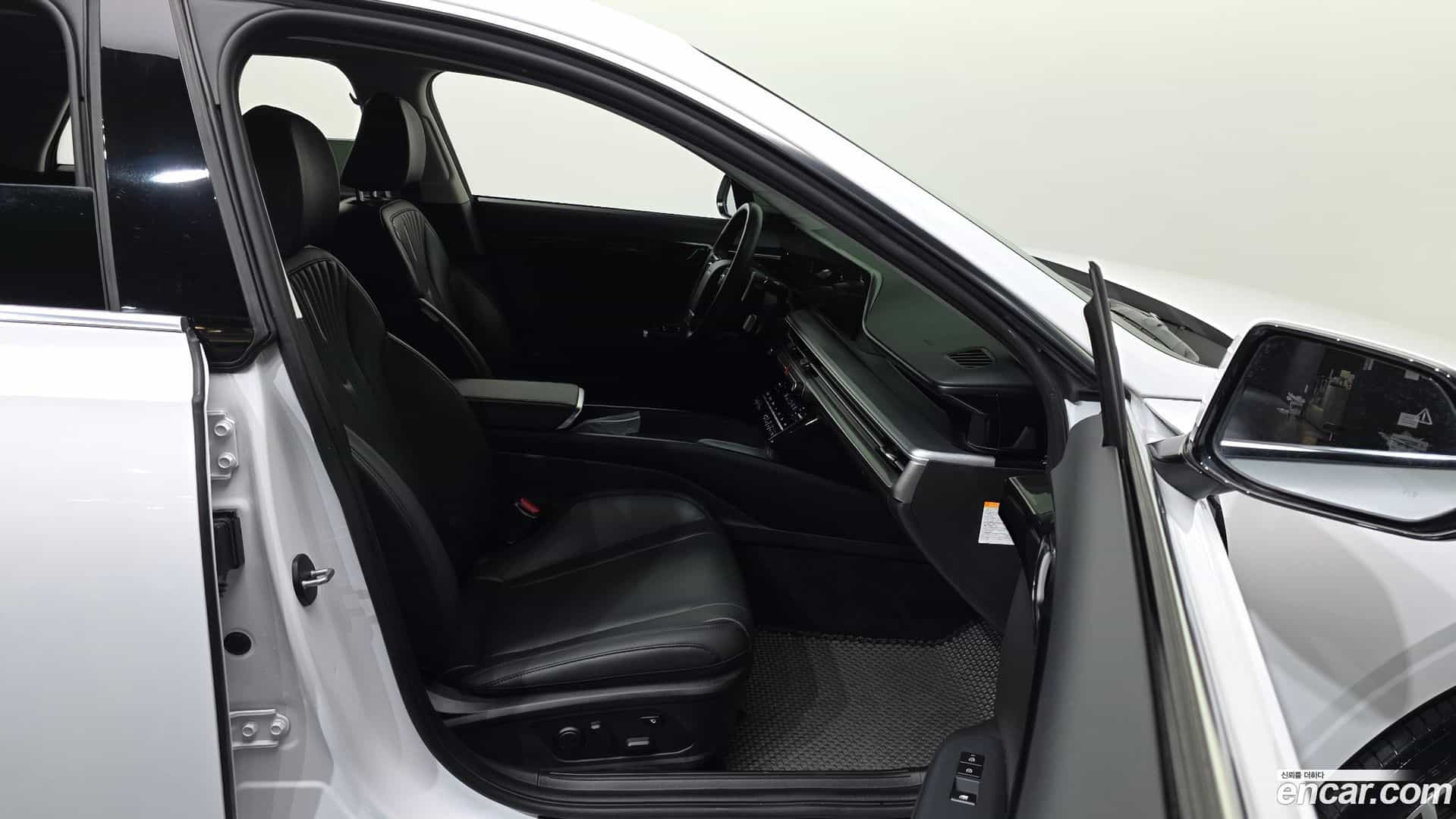 Grandeur Hyundai 2023.6-OPTION-015