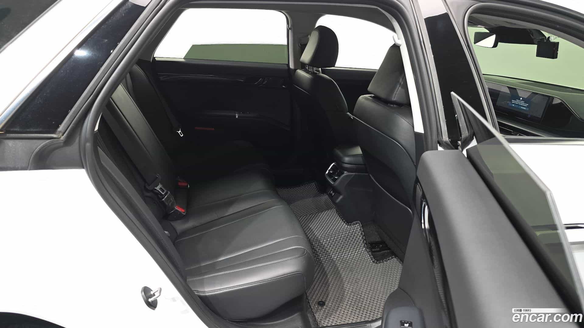 Grandeur Hyundai 2023.6-OPTION-016