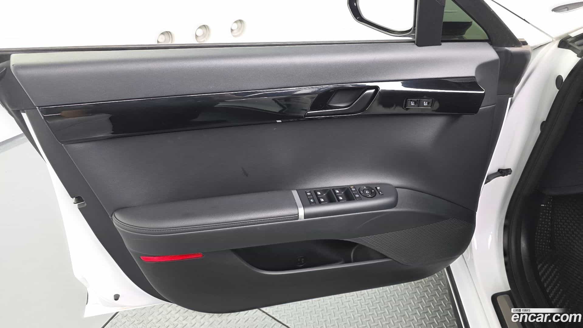 Grandeur Hyundai 2023.6-INNER-034