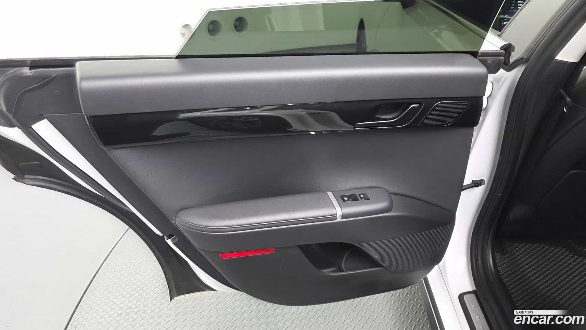Grandeur Hyundai 2023.6-INNER-035